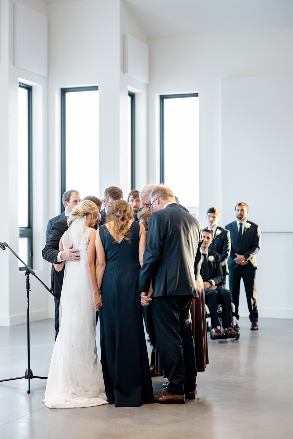 Minneapolis Wedding Photographer Lindsey White Photography minneapolis wedding photographer,classic wedding