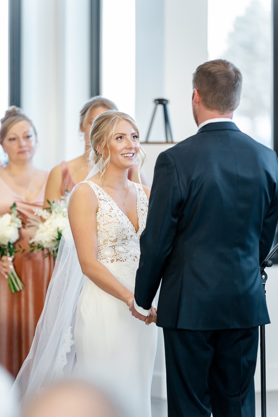 Minneapolis Wedding Photographer Lindsey White Photography minnesota wedding photographer,timeless wedding