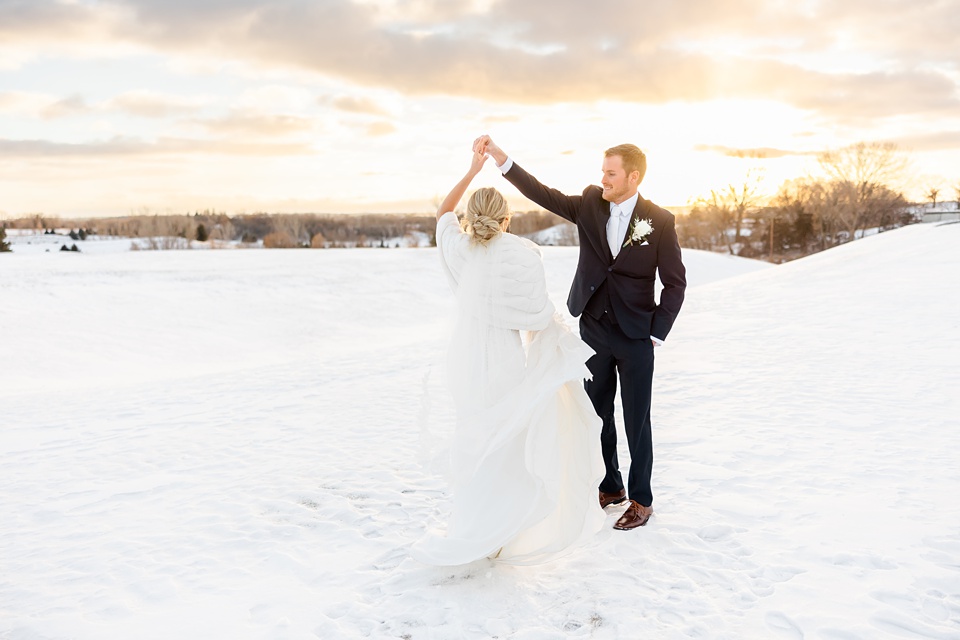 Minneapolis Wedding Photographer Lindsey White Photography lindsey white photography,minnesota winter wedding