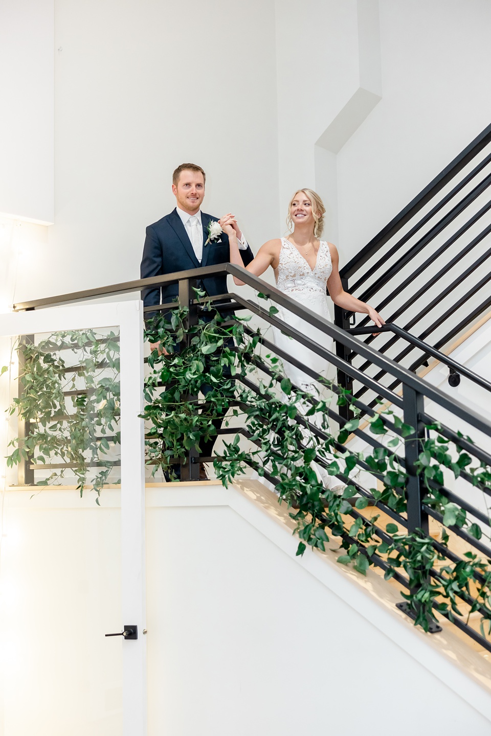 Minneapolis Wedding Photographer Lindsey White Photography minnesota winter wedding,woodhaven cannon falls minnesota