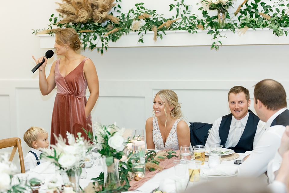 Minneapolis Wedding Photographer Lindsey White Photography modern wedding,minneapolis engagement photographer