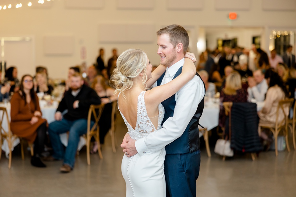 Minneapolis Wedding Photographer Lindsey White Photography lindsey white photography,minnesota winter wedding