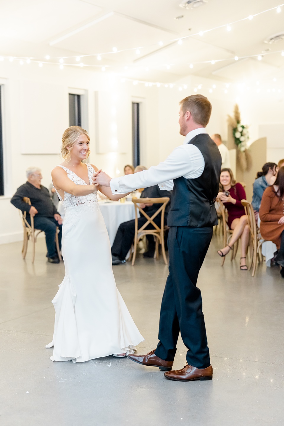 Minneapolis Wedding Photographer Lindsey White Photography minneapolis wedding photographer,timeless wedding