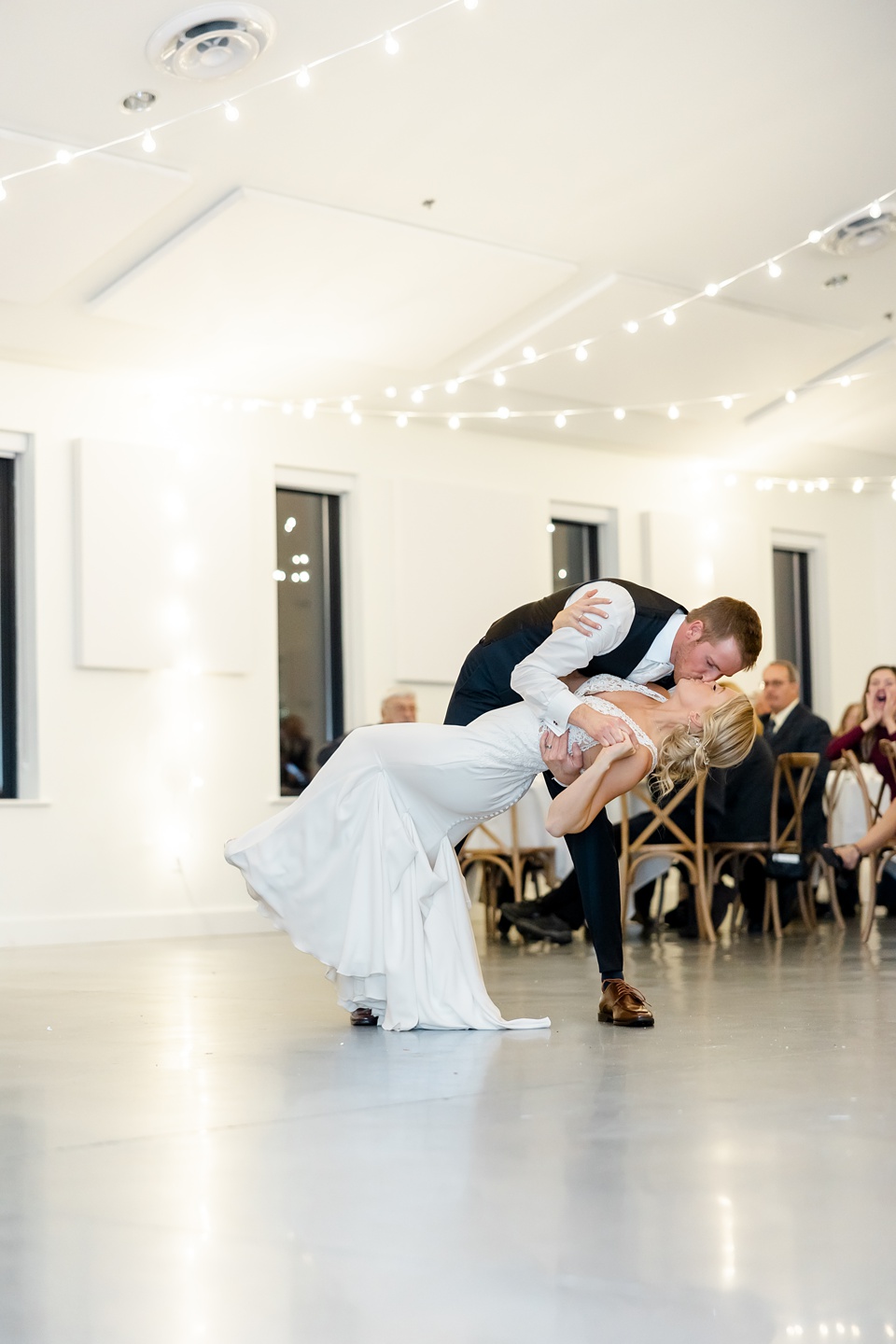 Minneapolis Wedding Photographer Lindsey White Photography minnesota engagement photographer,modern wedding