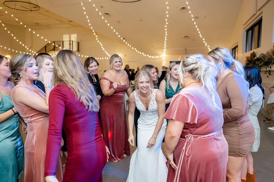 Minneapolis Wedding Photographer Lindsey White Photography lindsey white photography,minnesota winter wedding