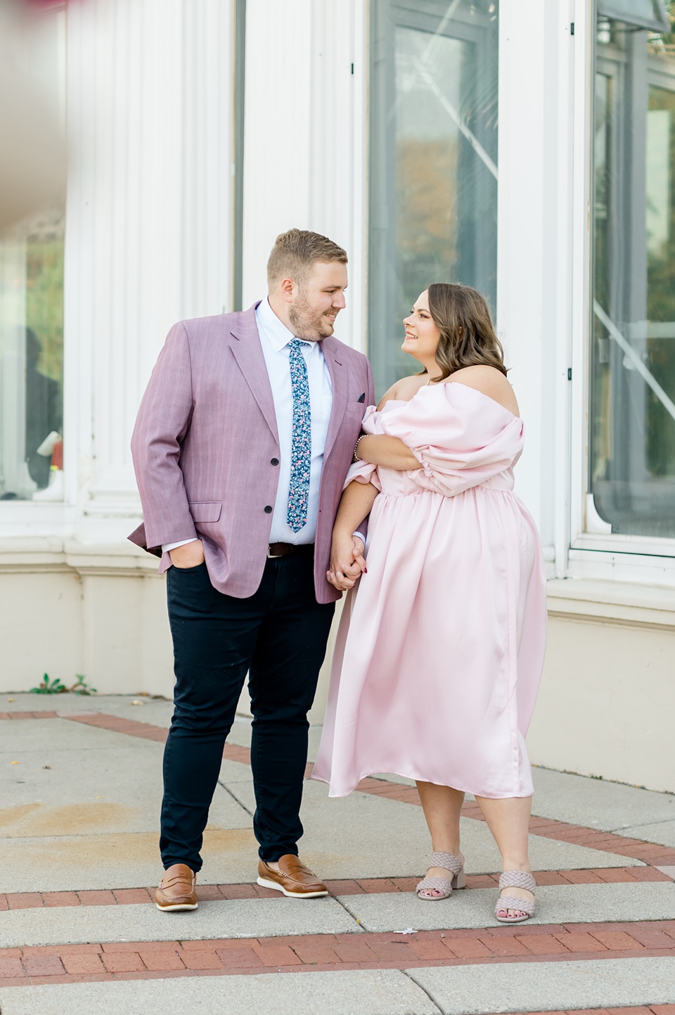 Beautiful Como Conservatory Engagement Session | Anthony and Lyric | Lindsey  White Photography