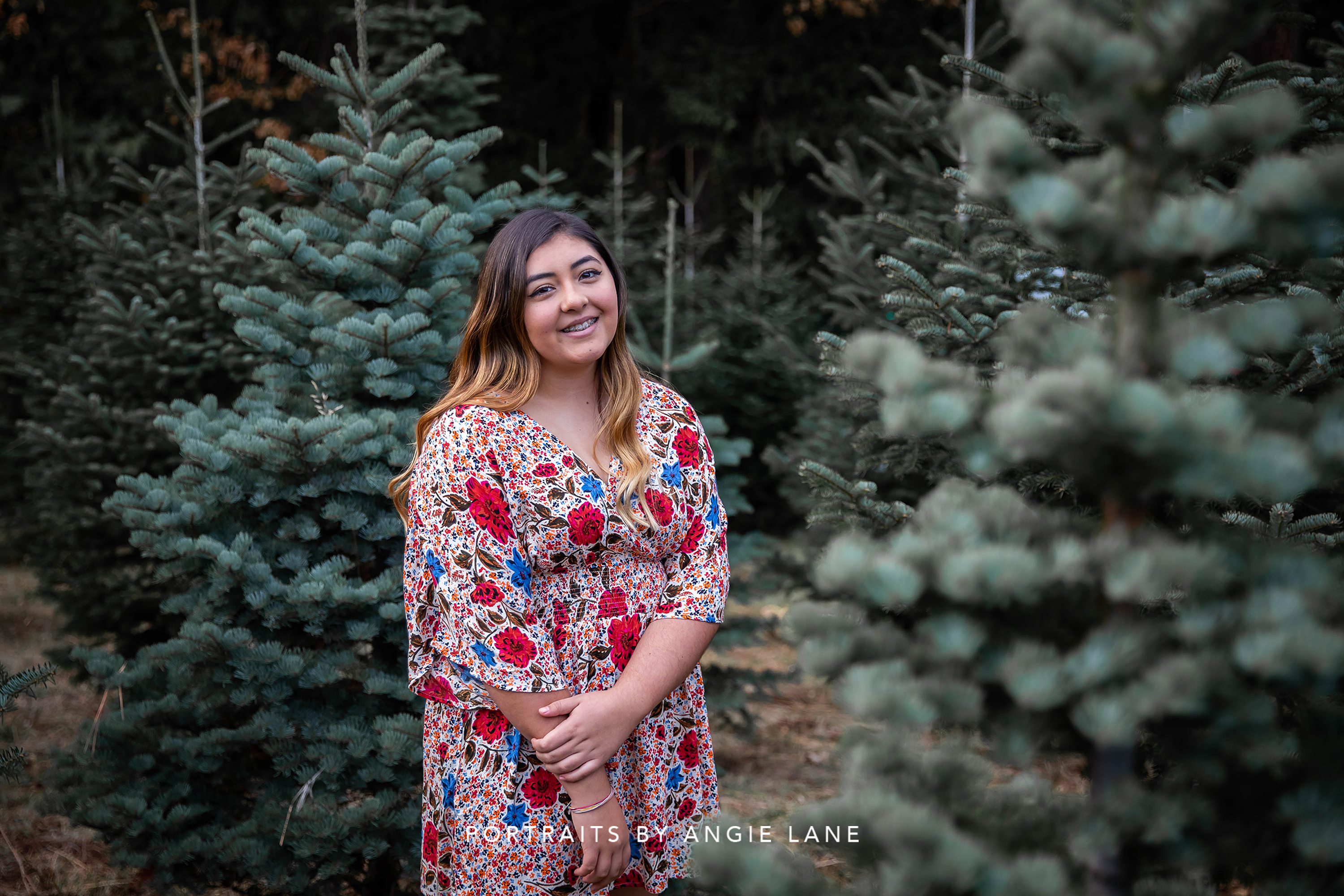 Christmas mini sessions Christmas tree farm Tree farm family sessions Christmas session styling Christmas tree farm outfits Family Mini session Outfits