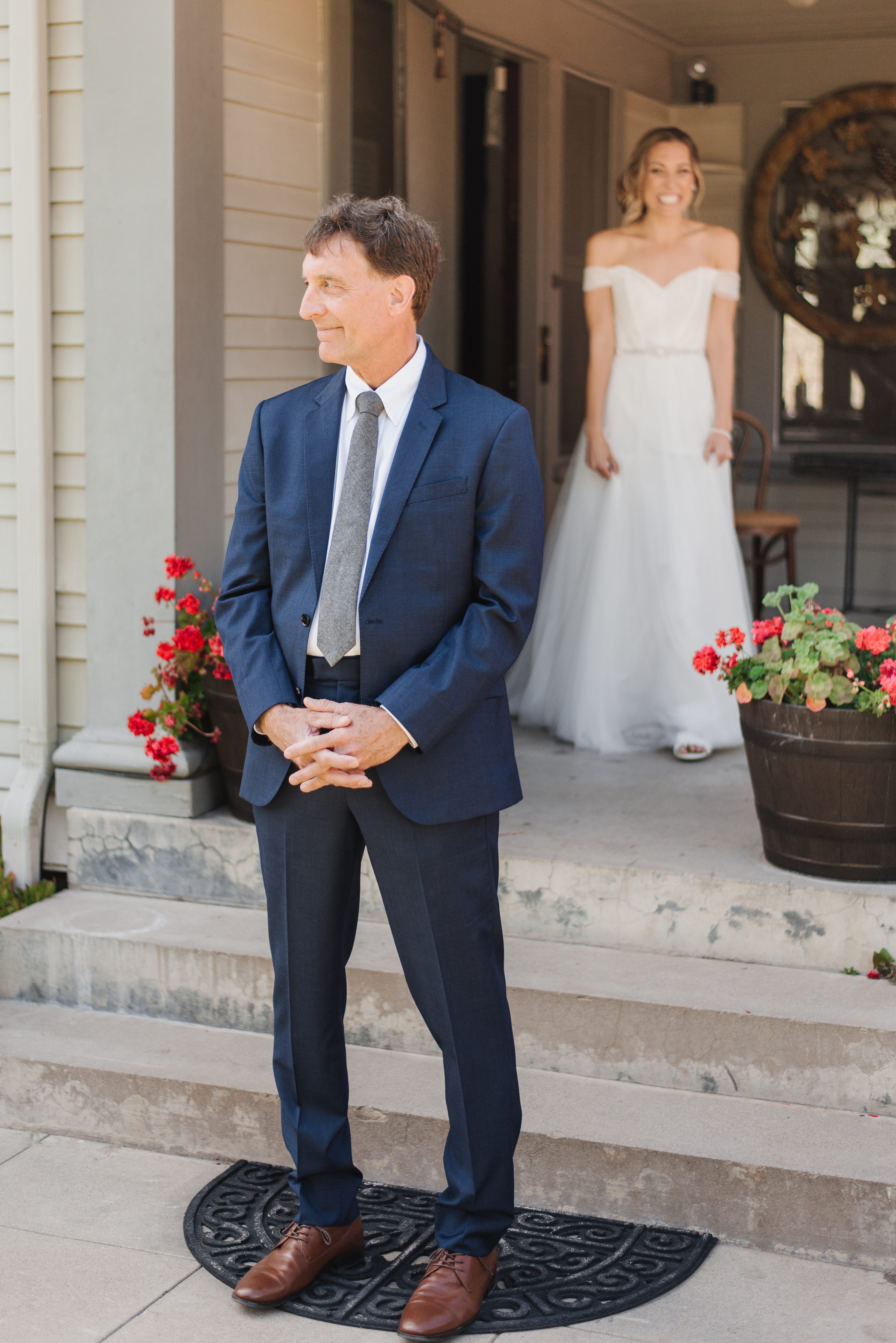 Affordable orange county wedding photographer,floral brides maid robes