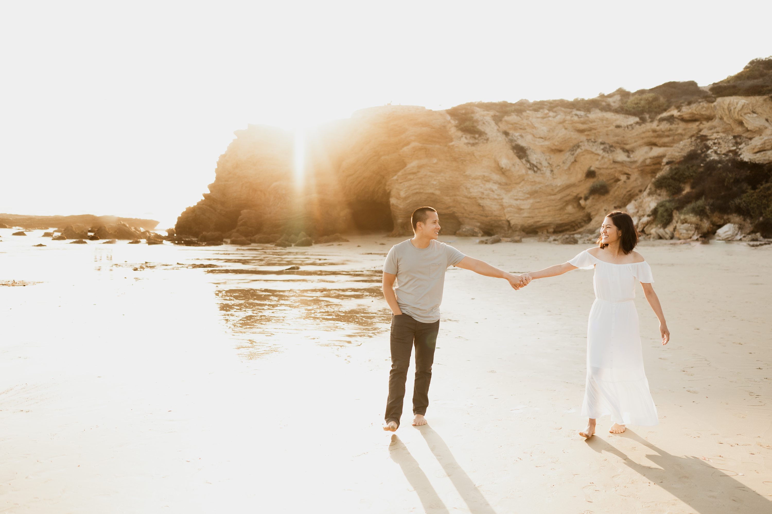 affordable orange county engagement photographer,crystal cove family photos