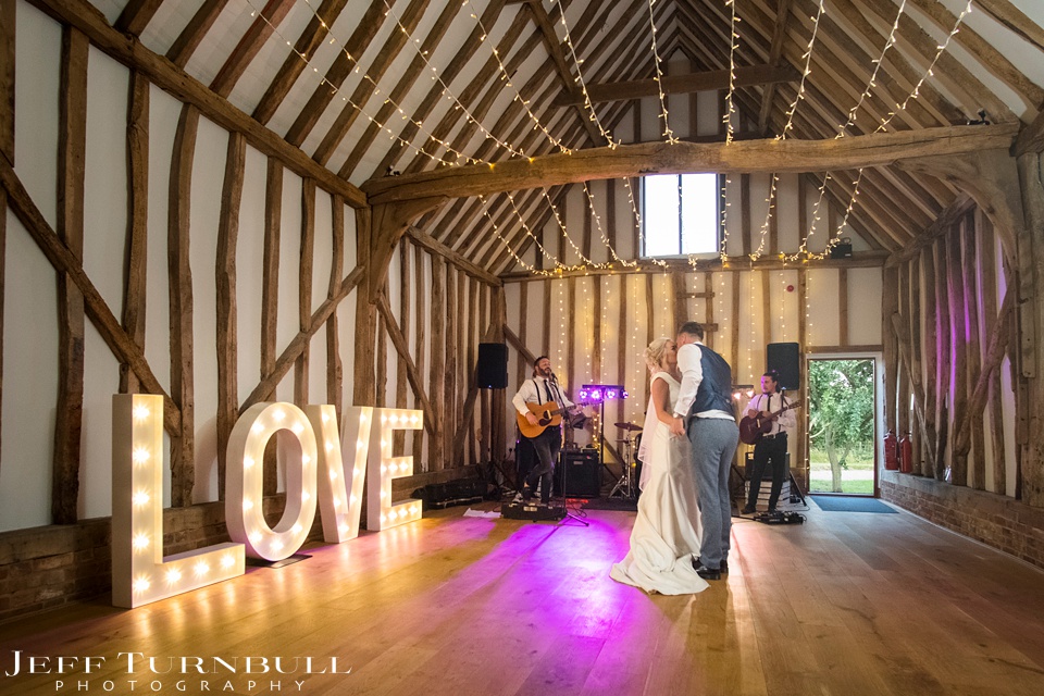 Villiers Barn Wedding Photography,Essex Wedding Venue,Bride and Groom First Dance