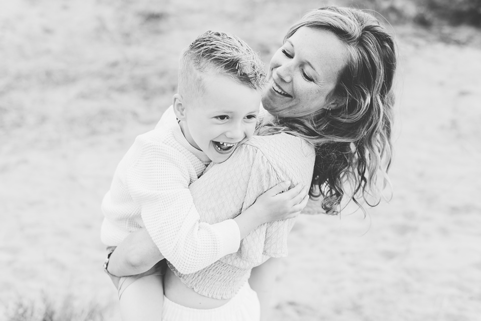 gezinsshoot,katwijk,familieshoot,wassenaar moederenzoon,fotograafleiden