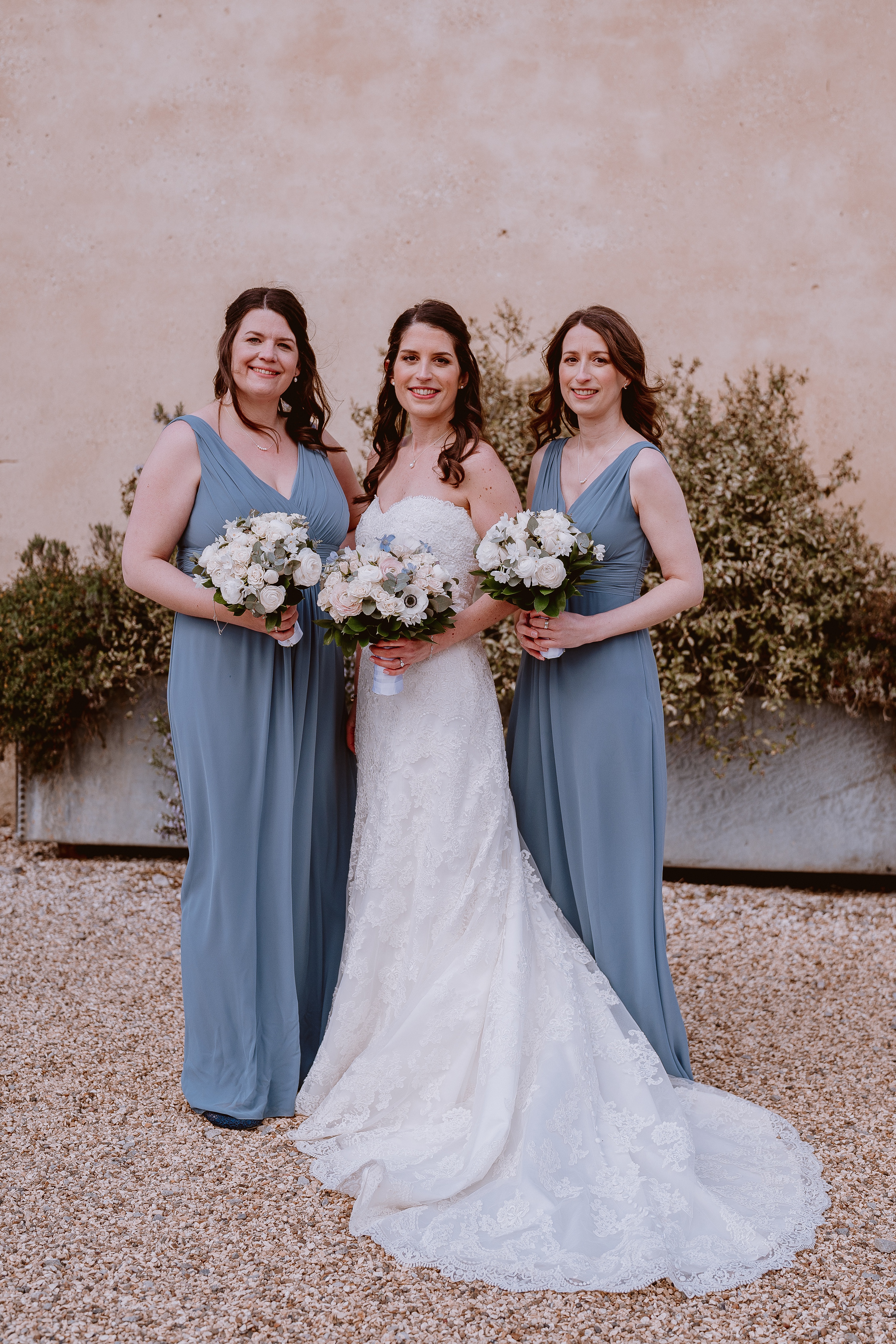 Wasing Park wedding Venue,Wasing Park Barn,Wasing PArk berkshire wedding,Berkshire wedding venue,Berkshire wedding photographer boho wedding,Rustic wedding