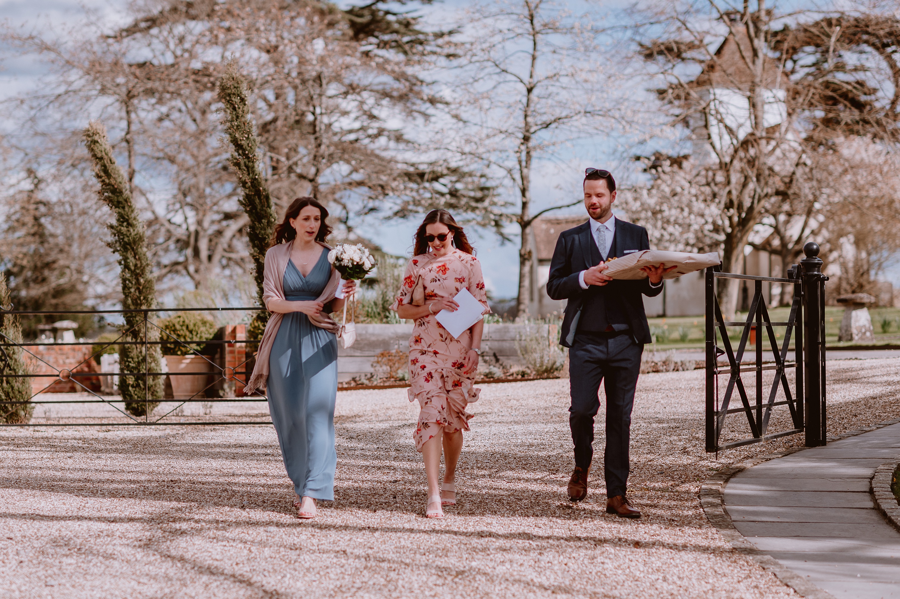 Wasing Park wedding Venue,Wasing Park Barn,Wasing PArk berkshire wedding,Berkshire wedding venue,Berkshire wedding photographer Rustic wedding,wedding photographerCreative wedding photographer