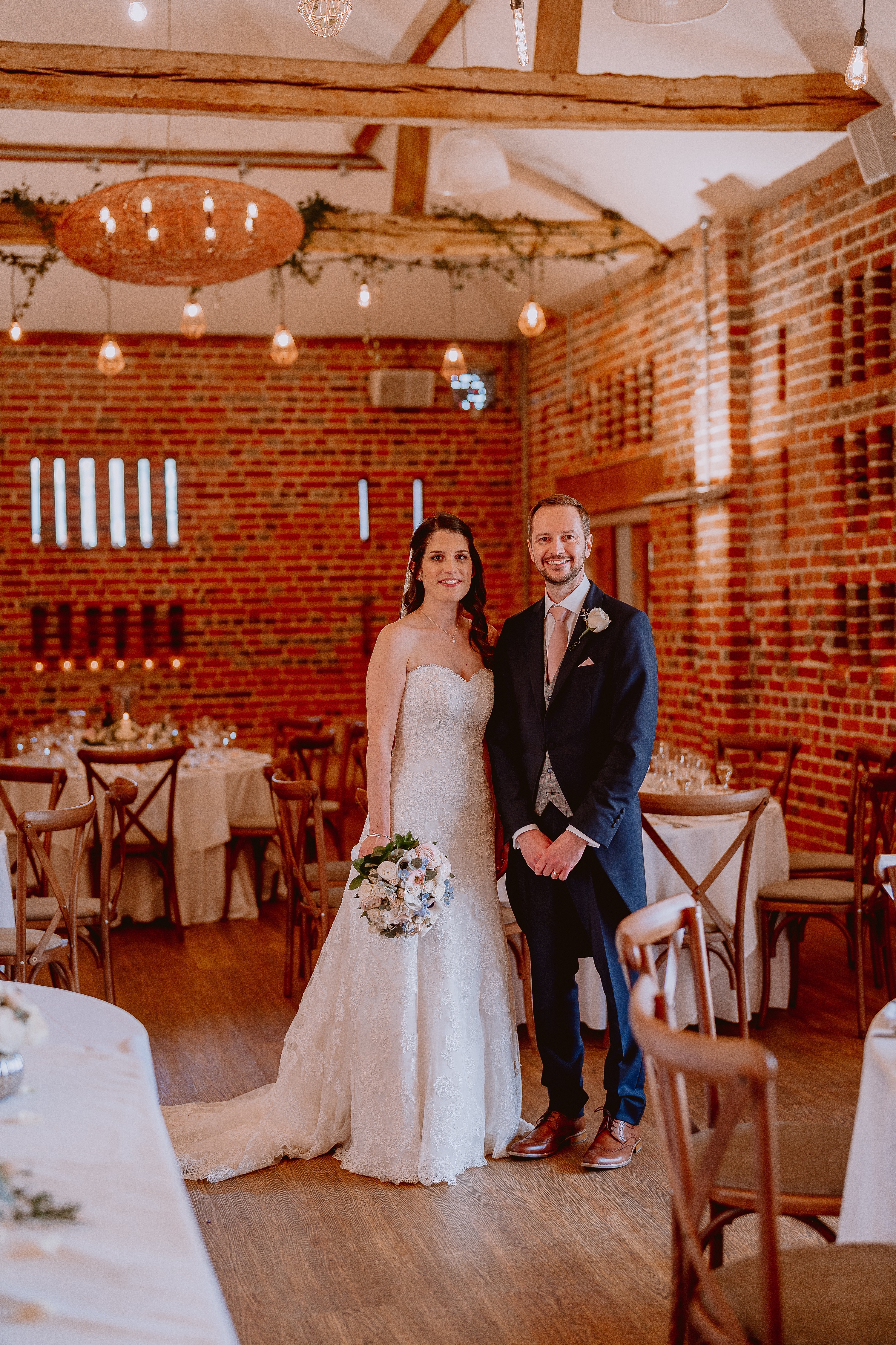 Wasing Park wedding Venue,Wasing Park Barn,Wasing PArk berkshire wedding,Berkshire wedding venue,Berkshire wedding photographer summer wedding inspiration,hampshire wedding photographer