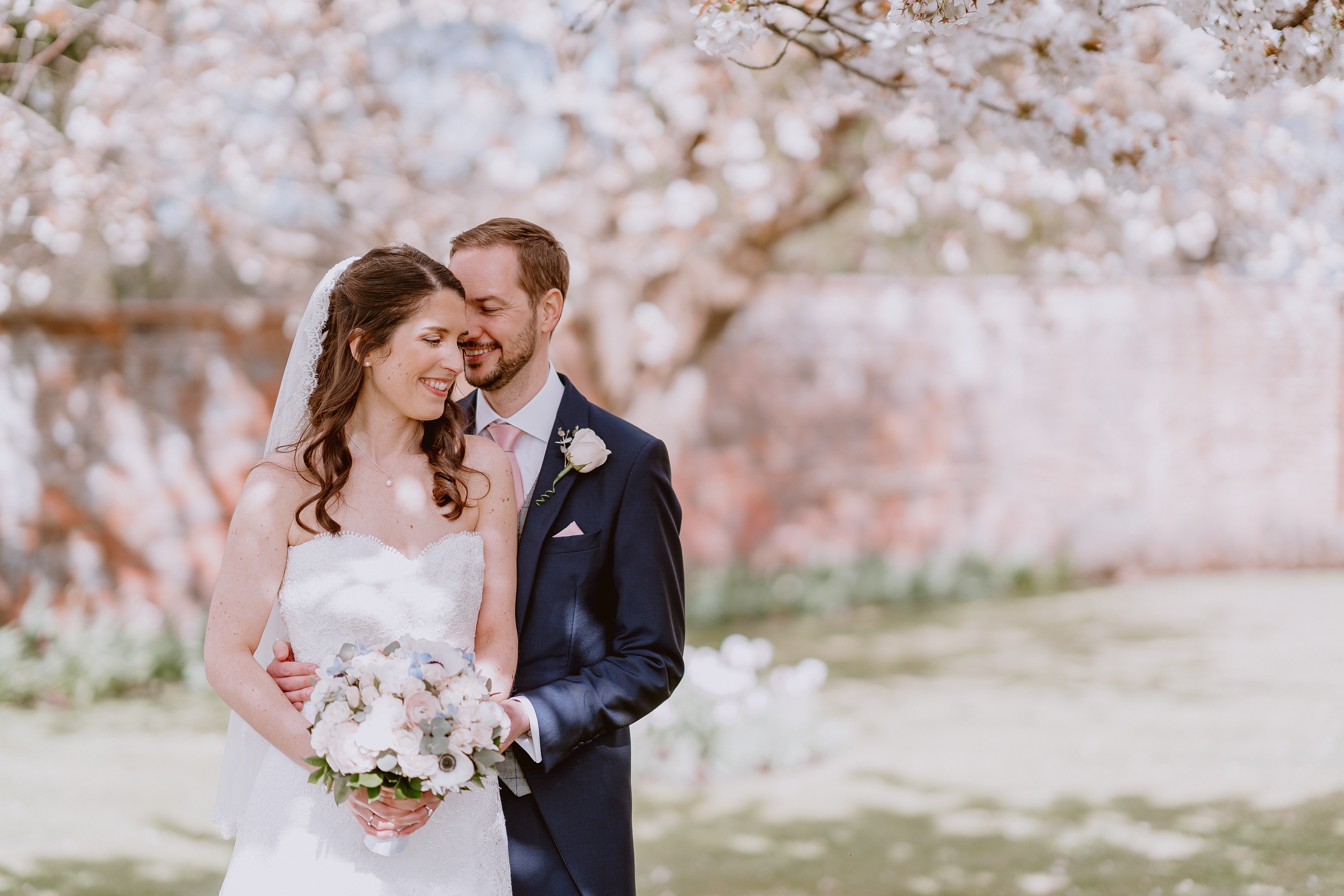 Wasing Park wedding Venue,Wasing Park Barn,Wasing PArk berkshire wedding,Berkshire wedding venue,Berkshire wedding photographer weddingphotography inspiration,countryside wedding inspiration