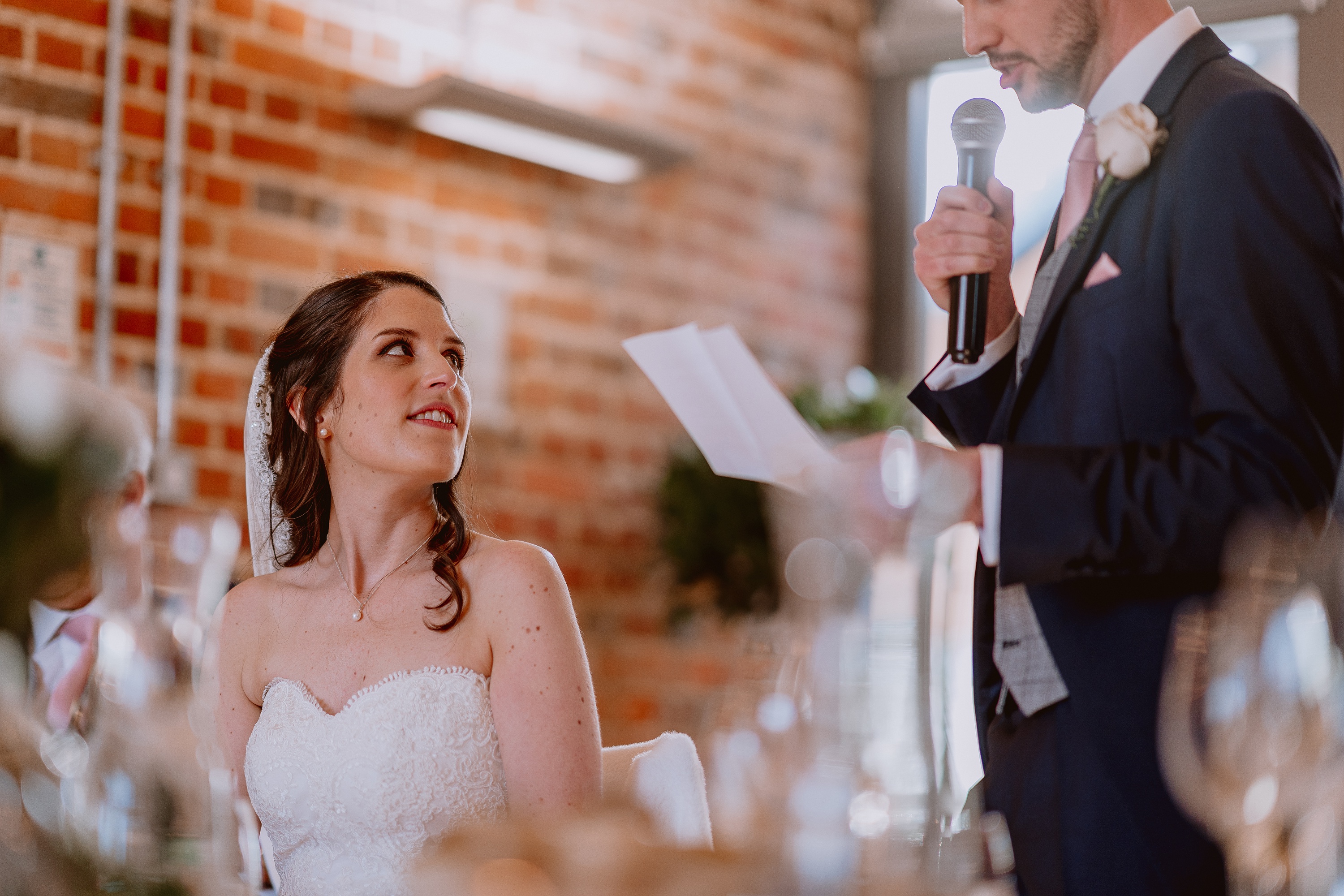 Wasing Park wedding Venue,Wasing Park Barn,Wasing PArk berkshire wedding,Berkshire wedding venue,Berkshire wedding photographer Rustic wedding,hampshire wedding photographer
