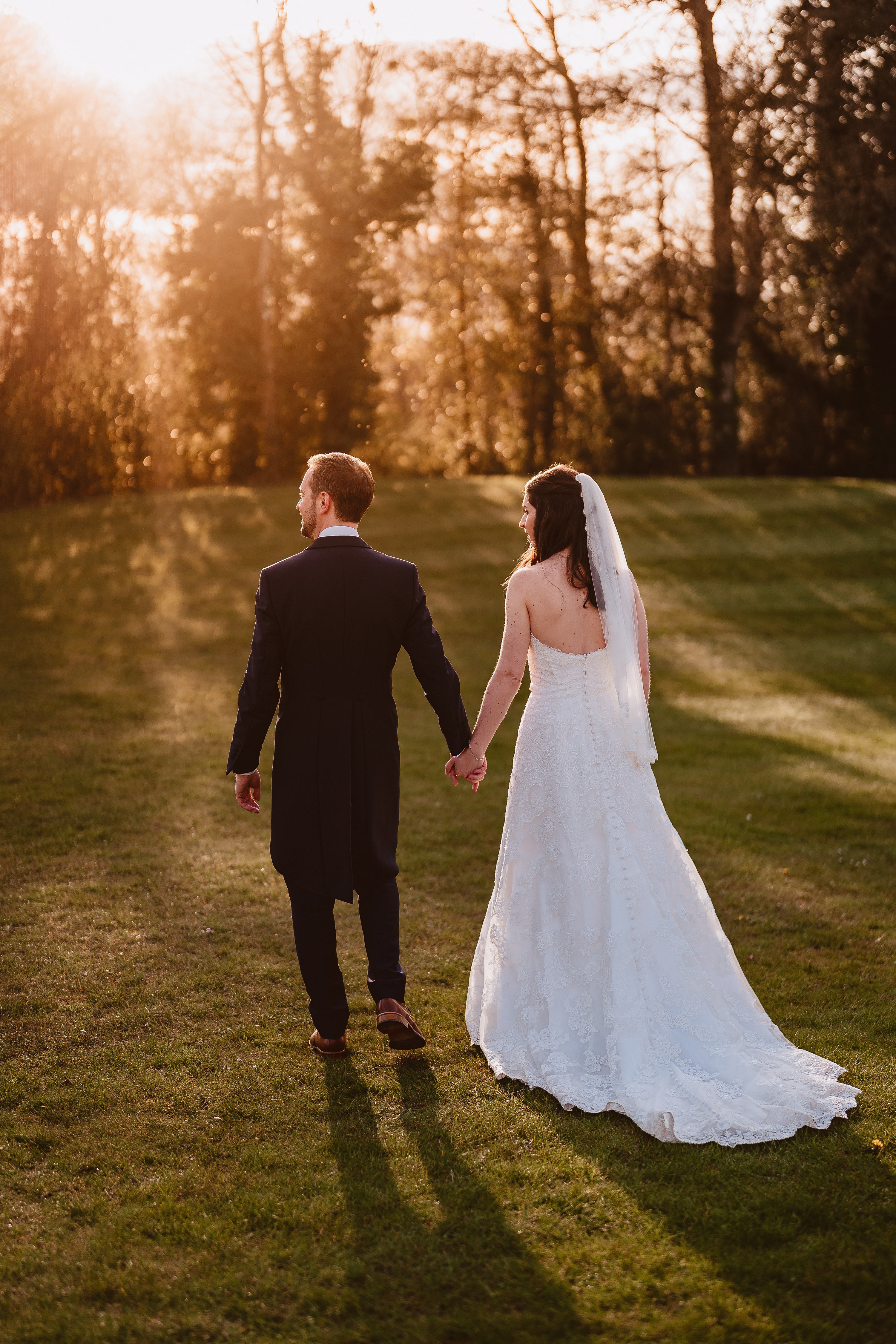 Wasing Park wedding Venue,Wasing Park Barn,Wasing PArk berkshire wedding,Berkshire wedding venue,Berkshire wedding photographer wasing park wedding Barn wedding venue inspiration,wedding portraits