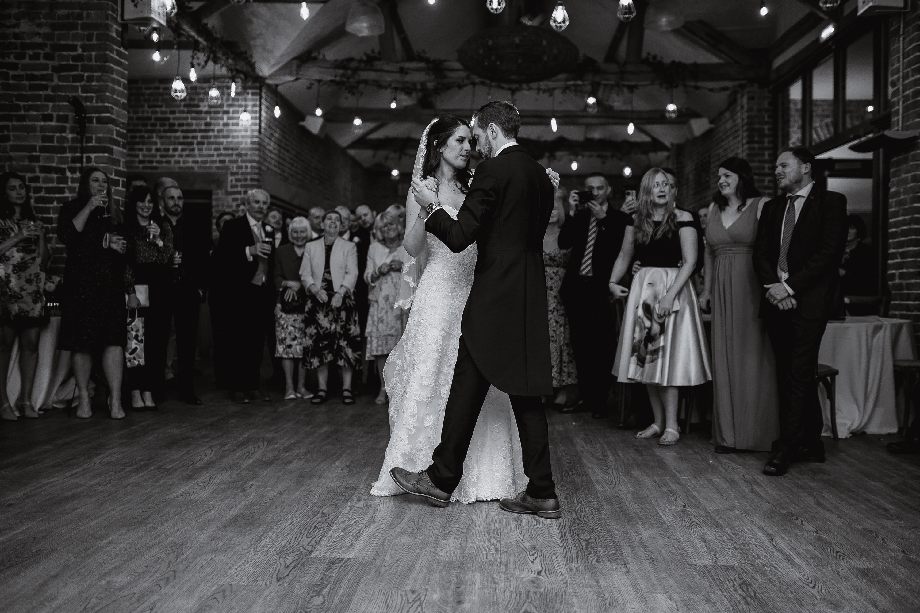 Wasing Park wedding Venue,Wasing Park Barn,Wasing PArk berkshire wedding,Berkshire wedding venue,Berkshire wedding photographer wedding photographerCreative wedding photographer,wasing park wedding Barn wedding venue inspiration