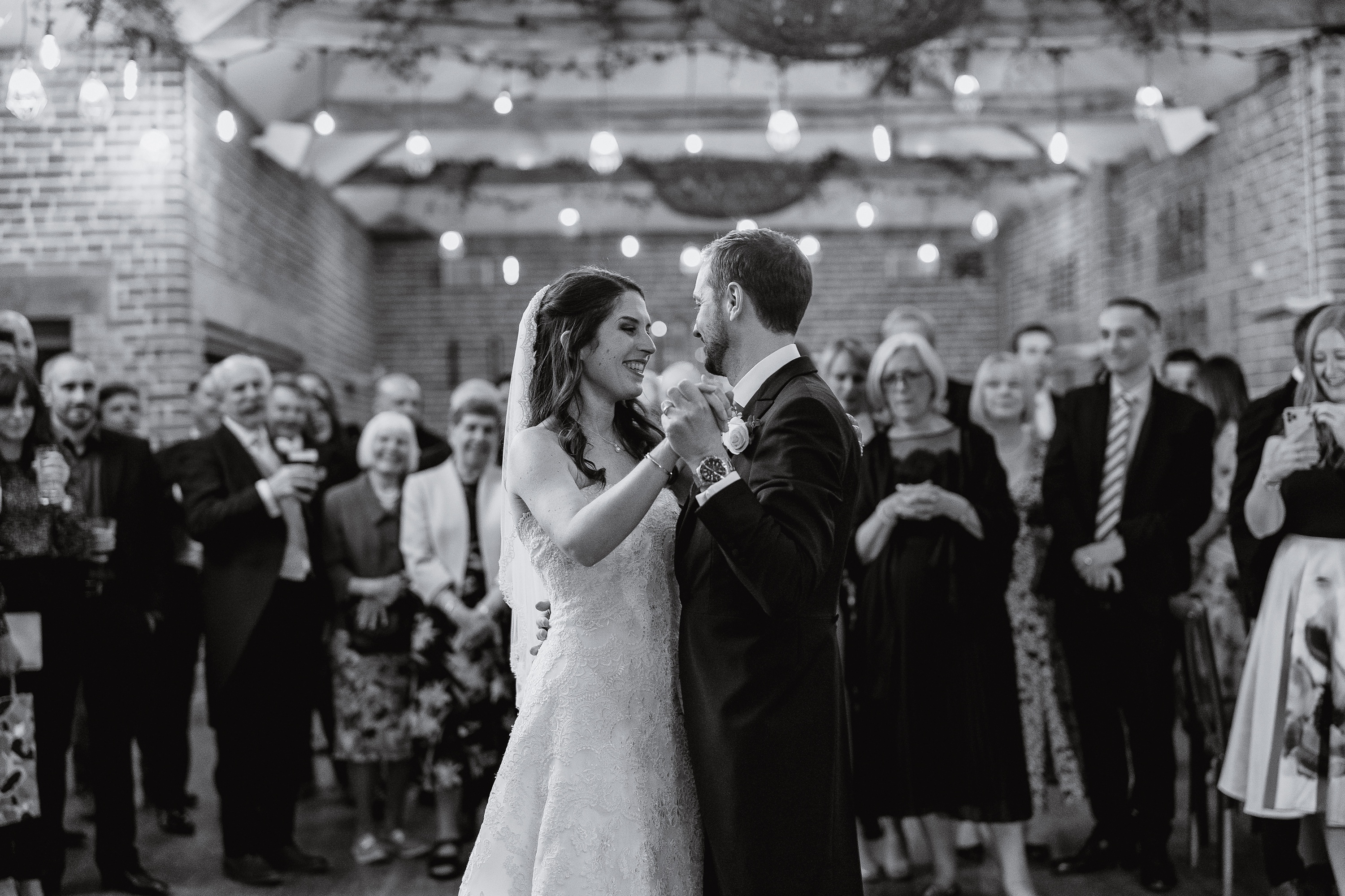 Wasing Park wedding Venue,Wasing Park Barn,Wasing PArk berkshire wedding,Berkshire wedding venue,Berkshire wedding photographer Best wedding photographer,wedding photographerCreative wedding photographer