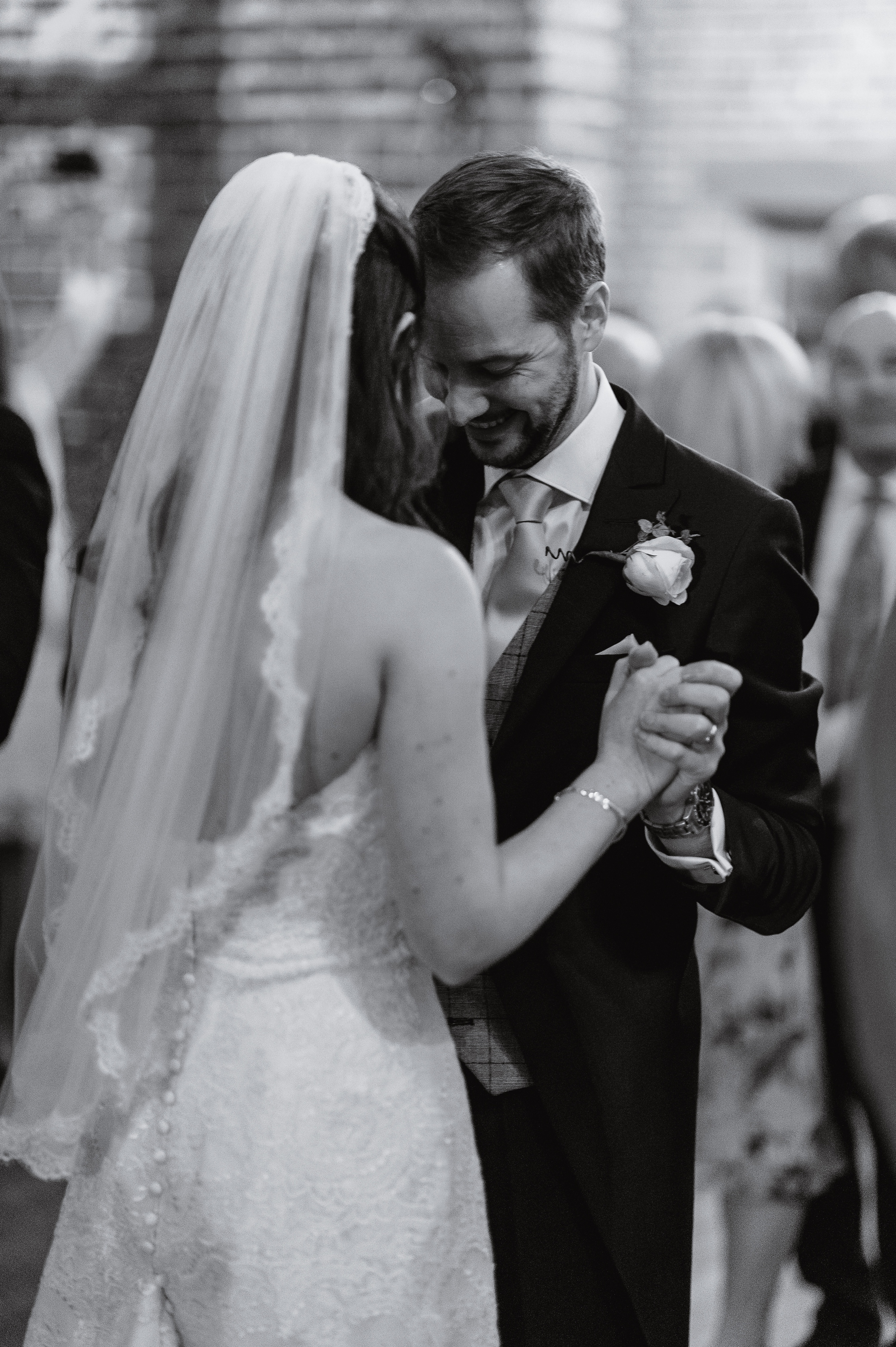 Wasing Park wedding Venue,Wasing Park Barn,Wasing PArk berkshire wedding,Berkshire wedding venue,Berkshire wedding photographer countryside wedding inspiration,wasing park wedding