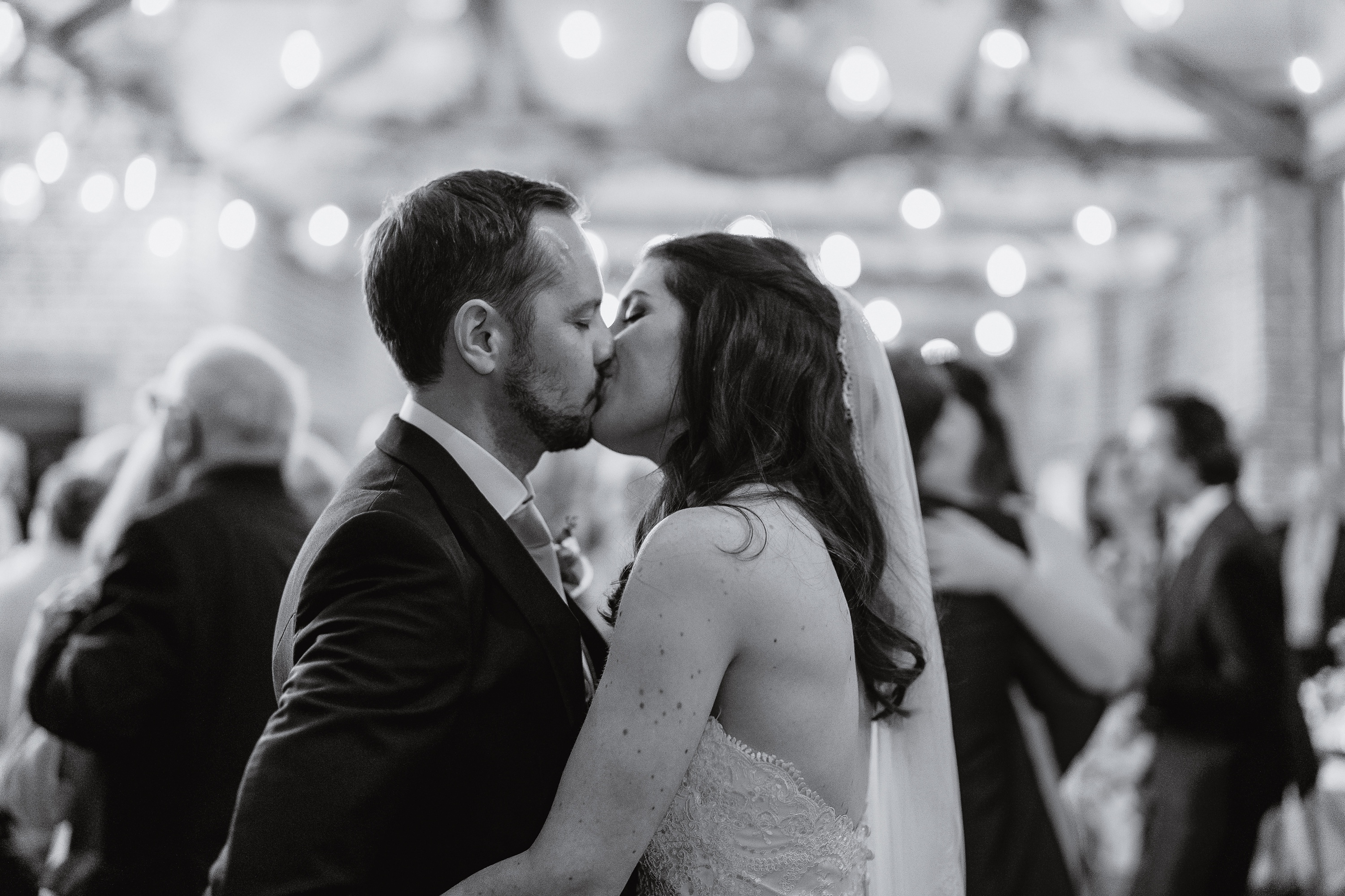 Wasing Park wedding Venue,Wasing Park Barn,Wasing PArk berkshire wedding,Berkshire wedding venue,Berkshire wedding photographer Barn wedding venue inspiration