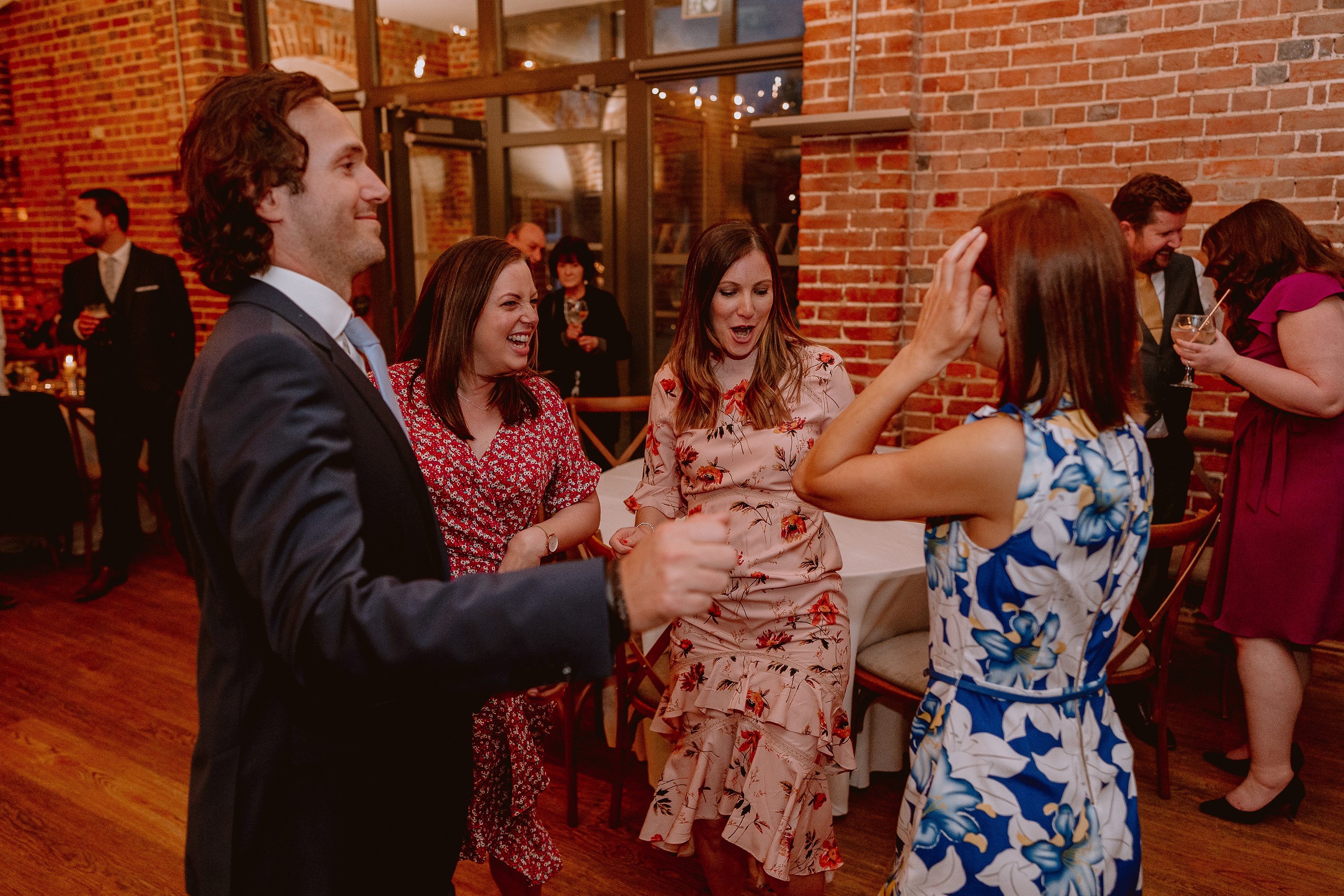 Wasing Park wedding Venue,Wasing Park Barn,Wasing PArk berkshire wedding,Berkshire wedding venue,Berkshire wedding photographer boho wedding,Best wedding photographer