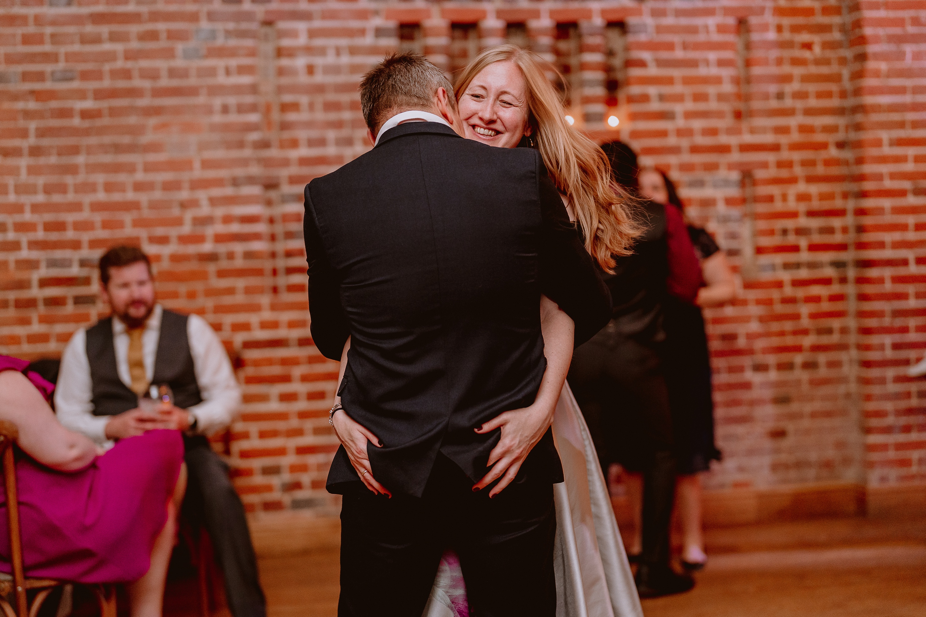 Wasing Park wedding Venue,Wasing Park Barn,Wasing PArk berkshire wedding,Berkshire wedding venue,Berkshire wedding photographer summer wedding inspiration,wasing park wedding Barn wedding venue inspiration