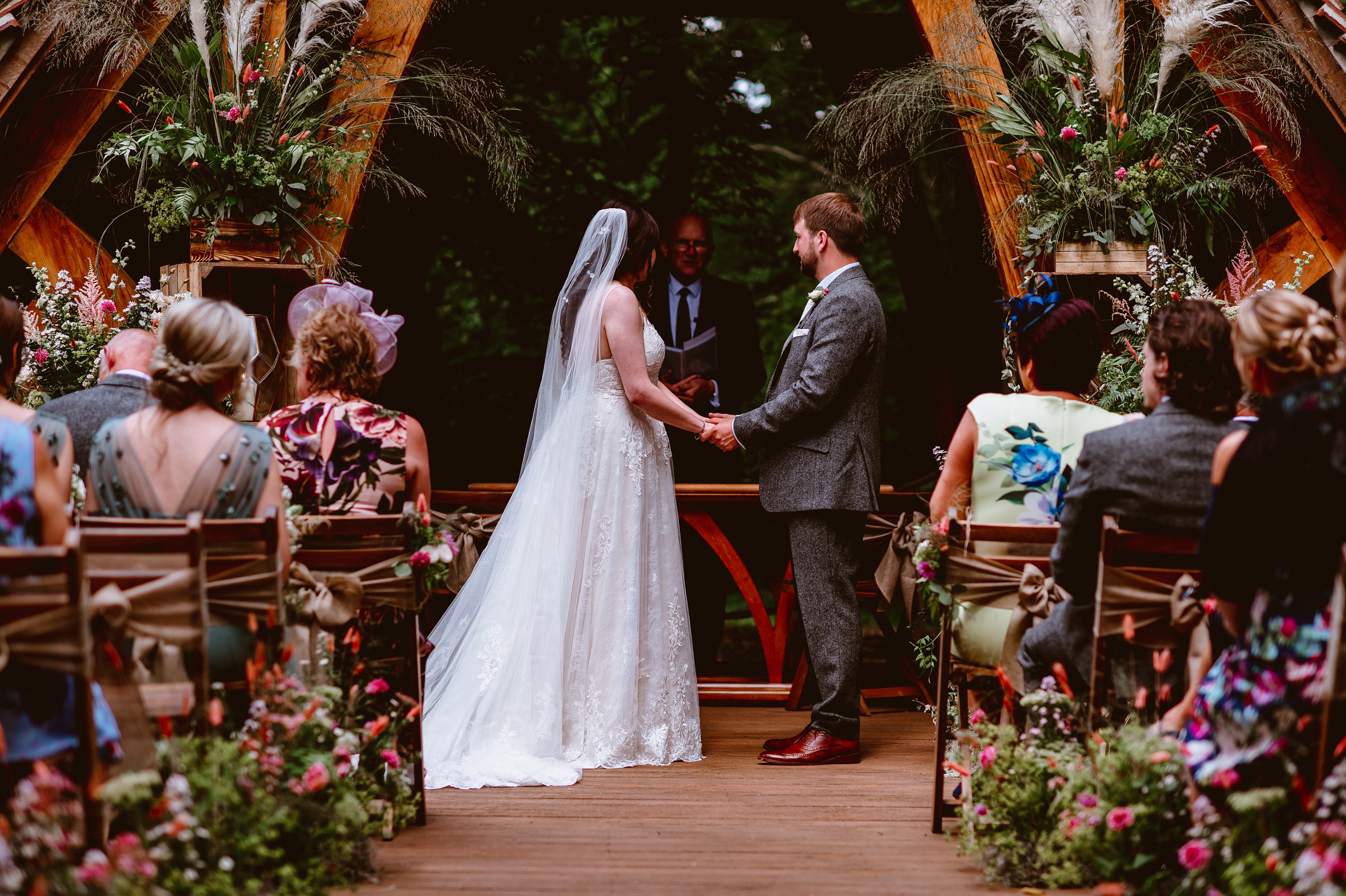 Rivervale Barn wedding photographer,countrysde wedding