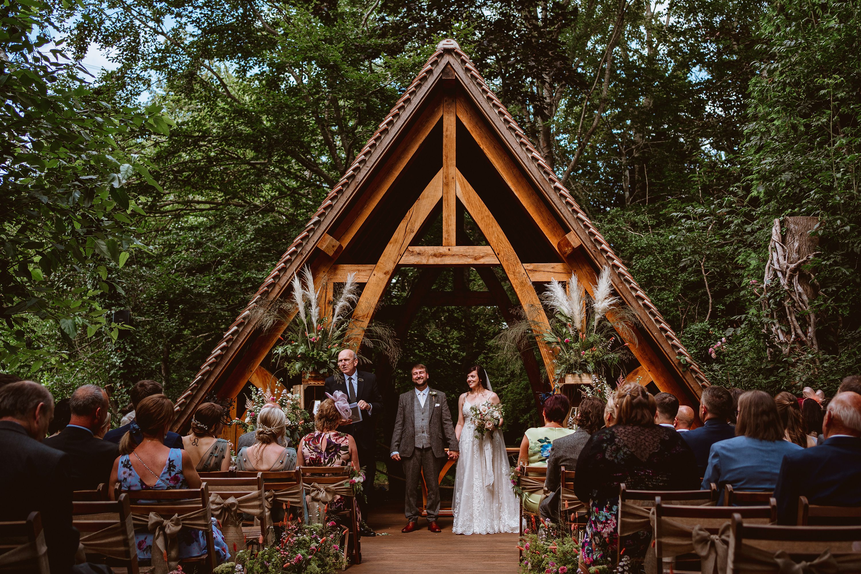 Rivervale Barn wedding photographer,countrysde wedding