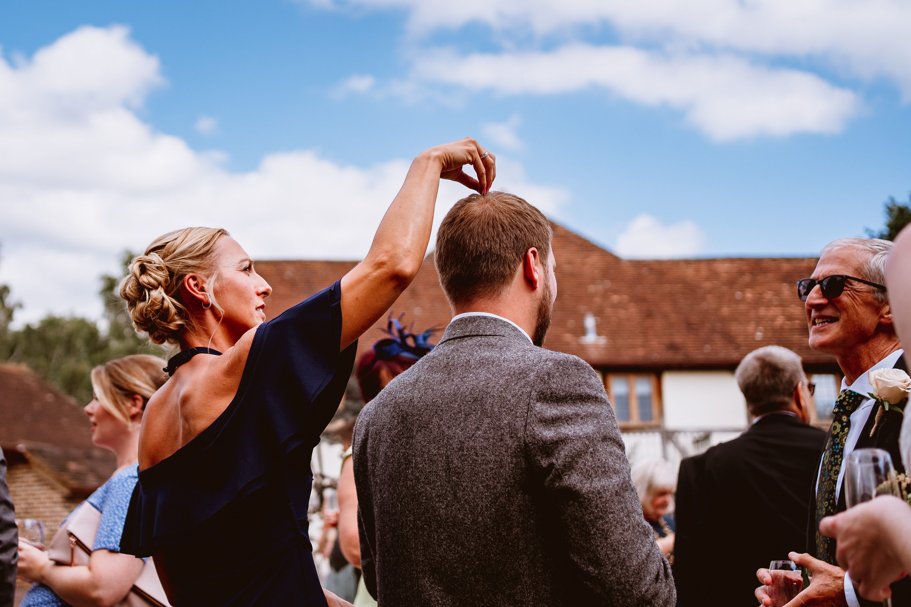 Woodlandwedding inspiration,brdie and groom wedding photography