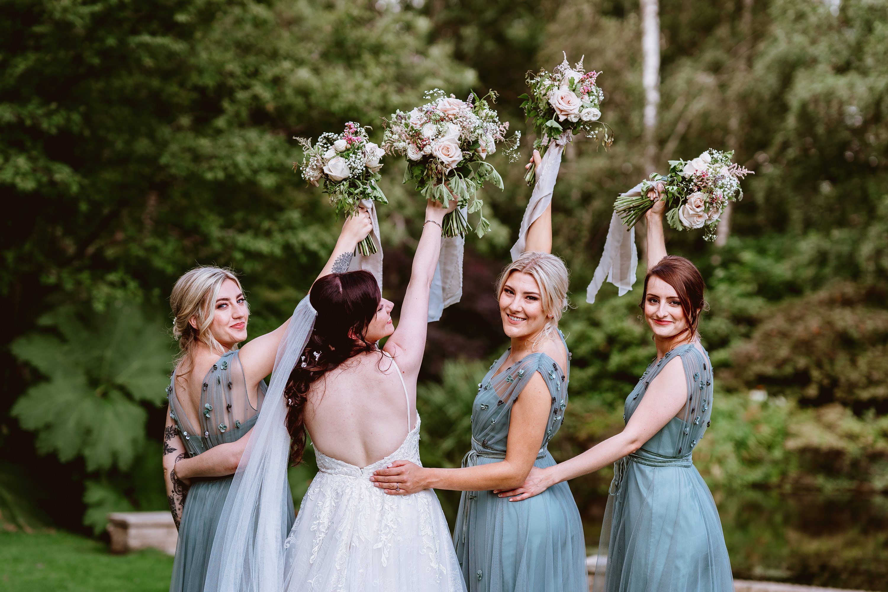 weddingphotography inspiration,brdie and groom wedding photography