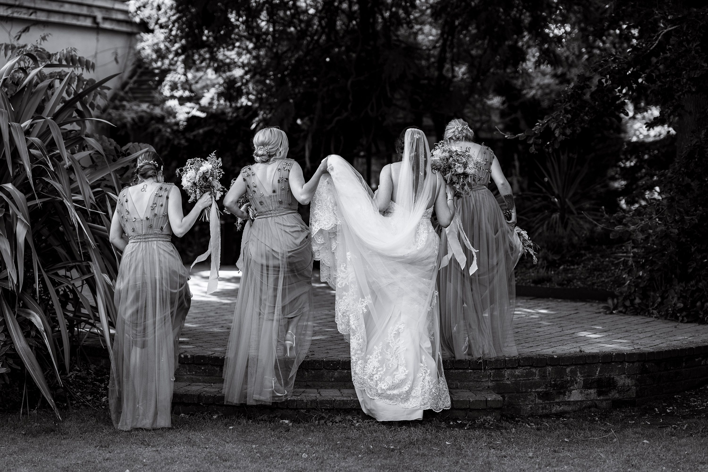 Creative wedding photographer,brdie and groom wedding photography