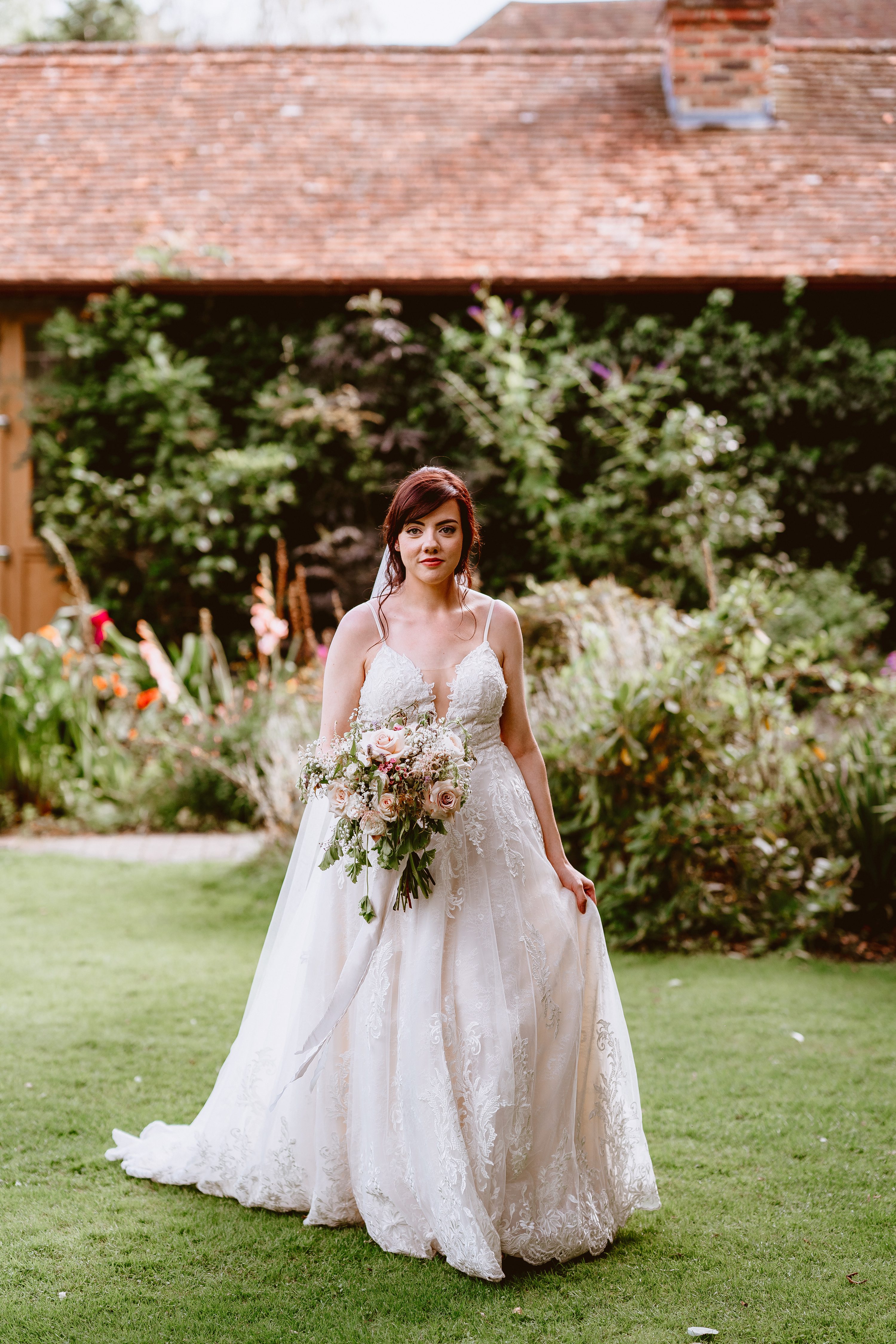 Rivervale Barn wedding photographer,wedding flowers