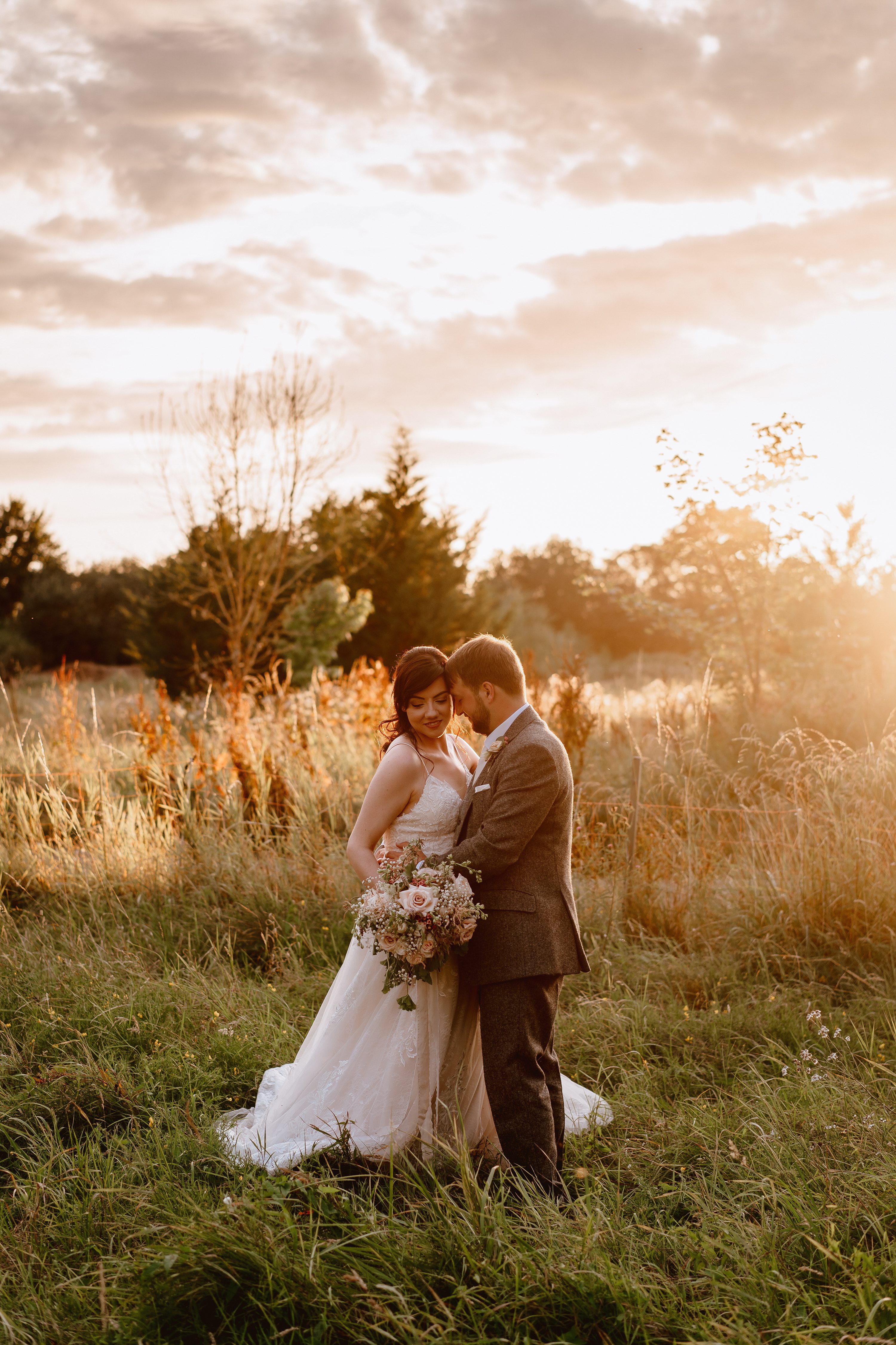 wedding portraits,summer wedding inspiration