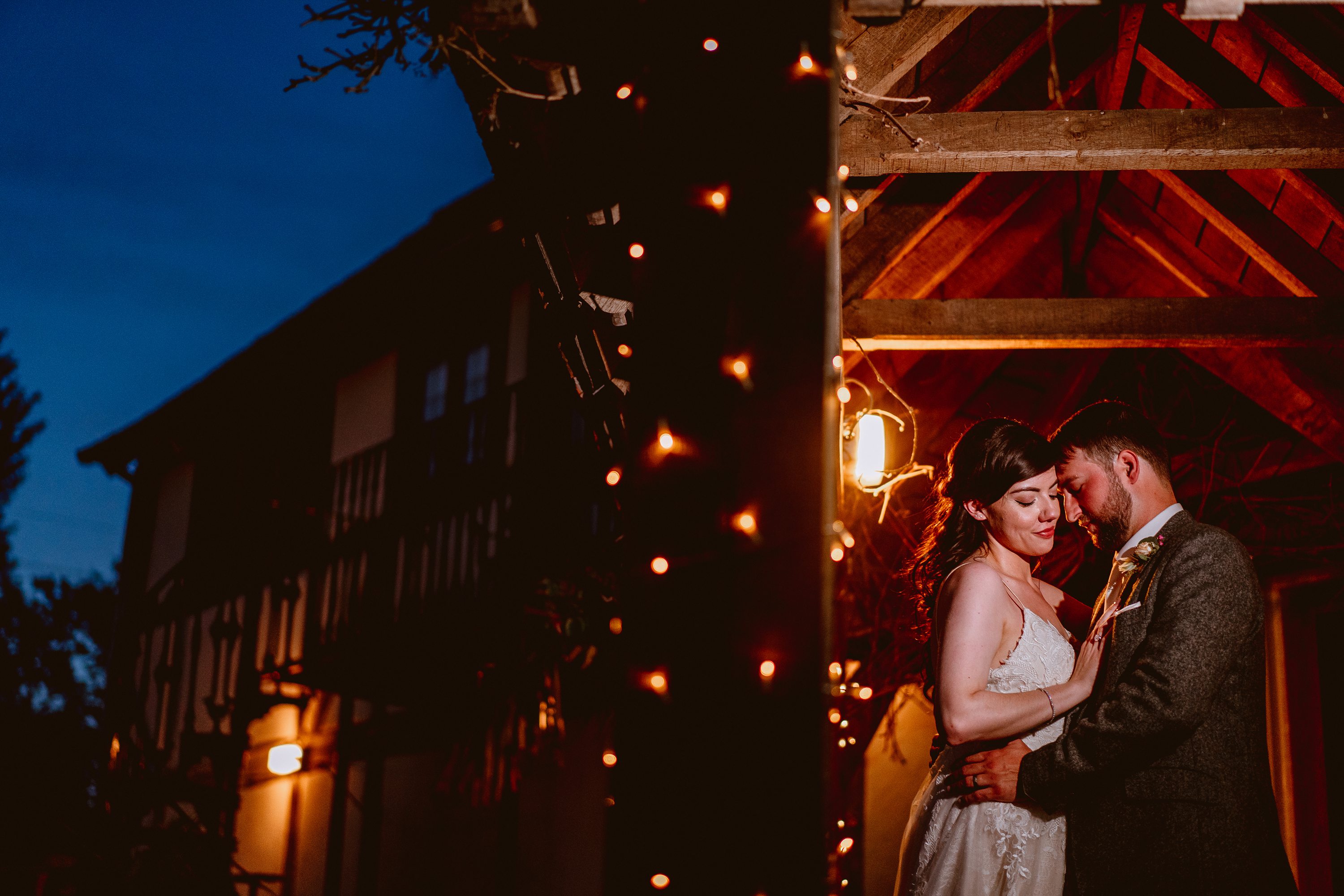 brdie and groom wedding photography,Woodland wedding