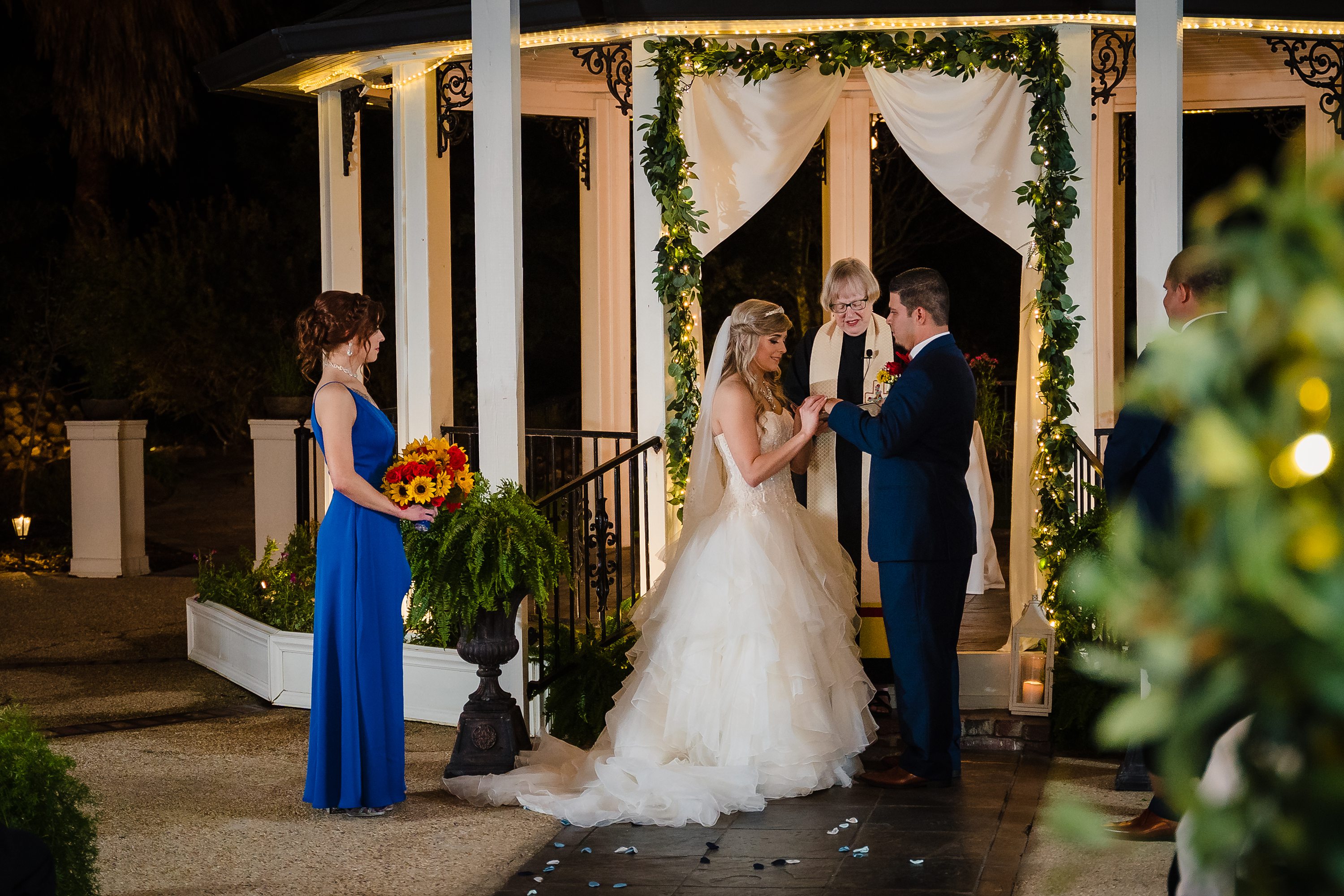  outdoor wedding photographer