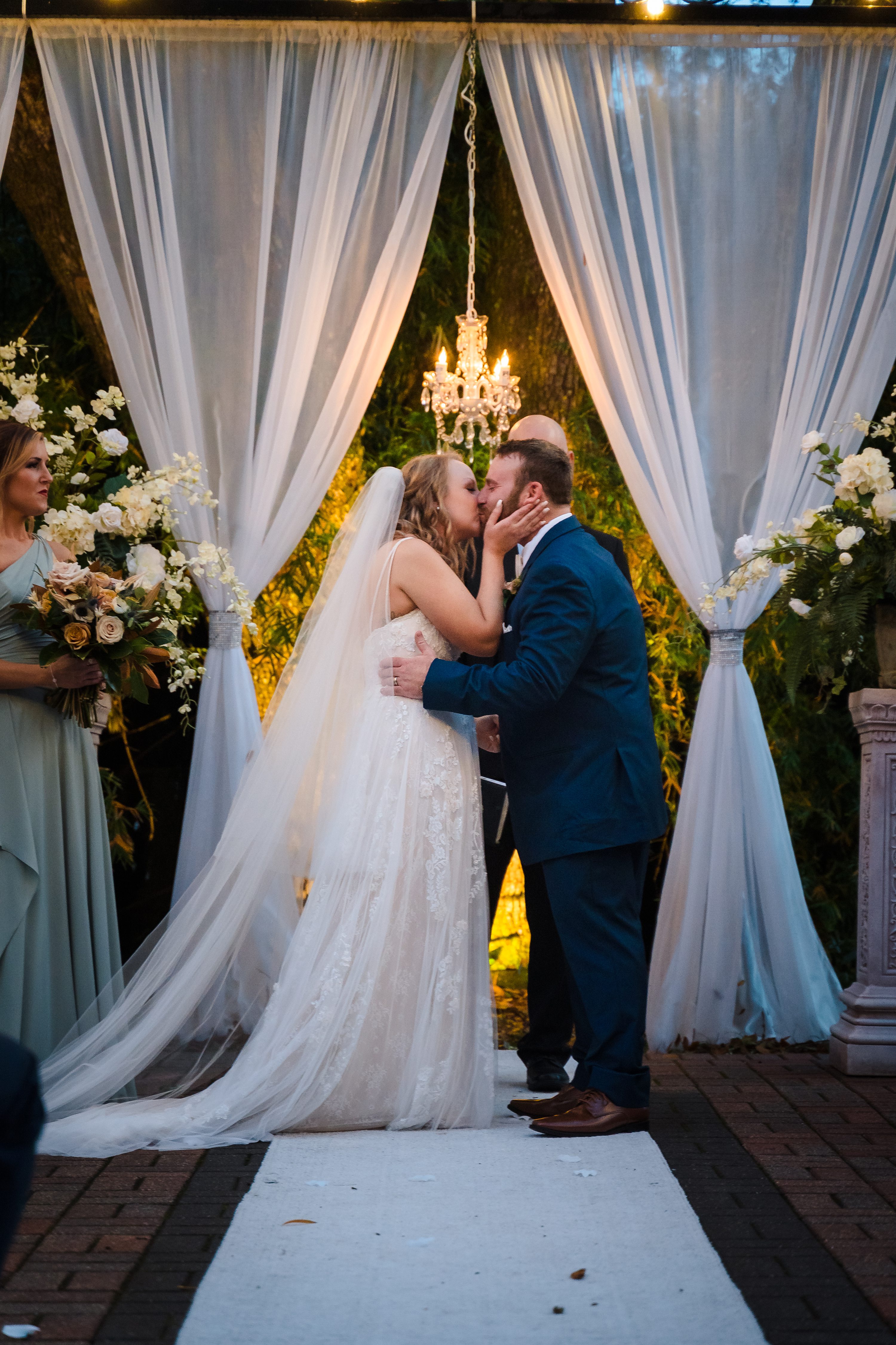 outdoor summer wedding,romantic summer modern rustic wedding
