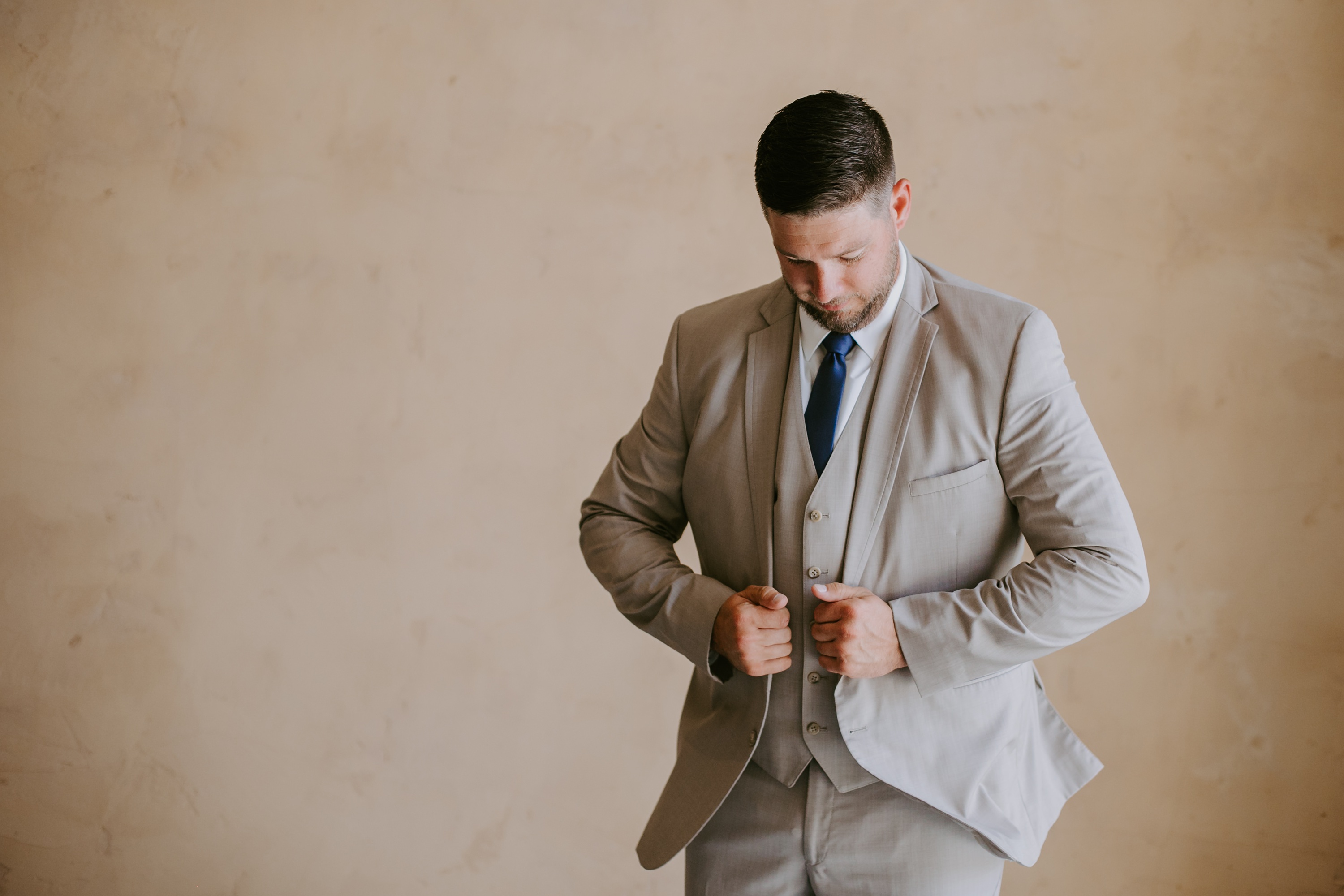 Luxury Cabin Wedding Asheville,Asheville Cabin Elopement,Luxury Mountain Cabin Elopement