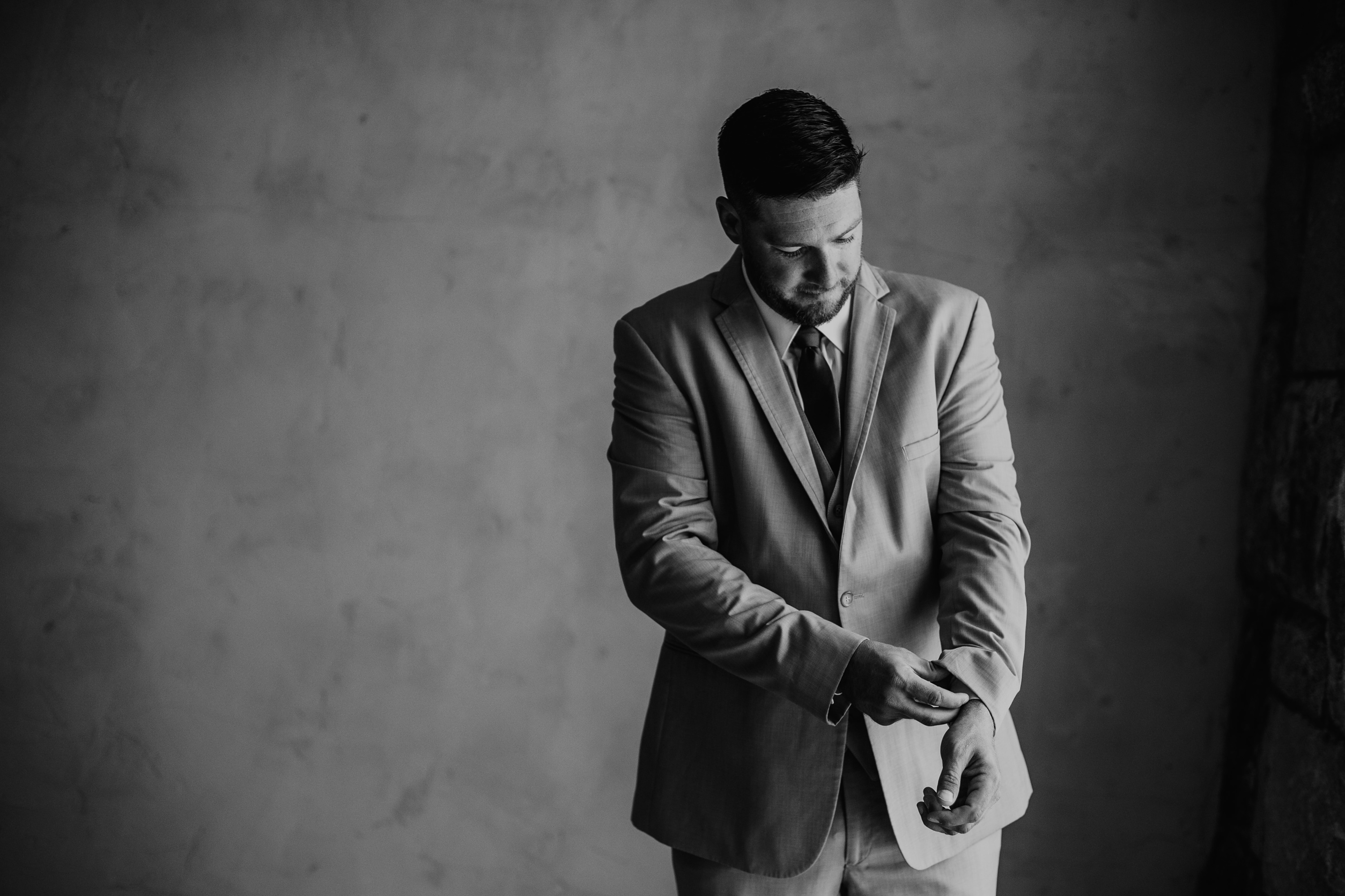Luxury Cabin Wedding Asheville,Asheville Cabin Elopement,Luxury Mountain Cabin Elopement