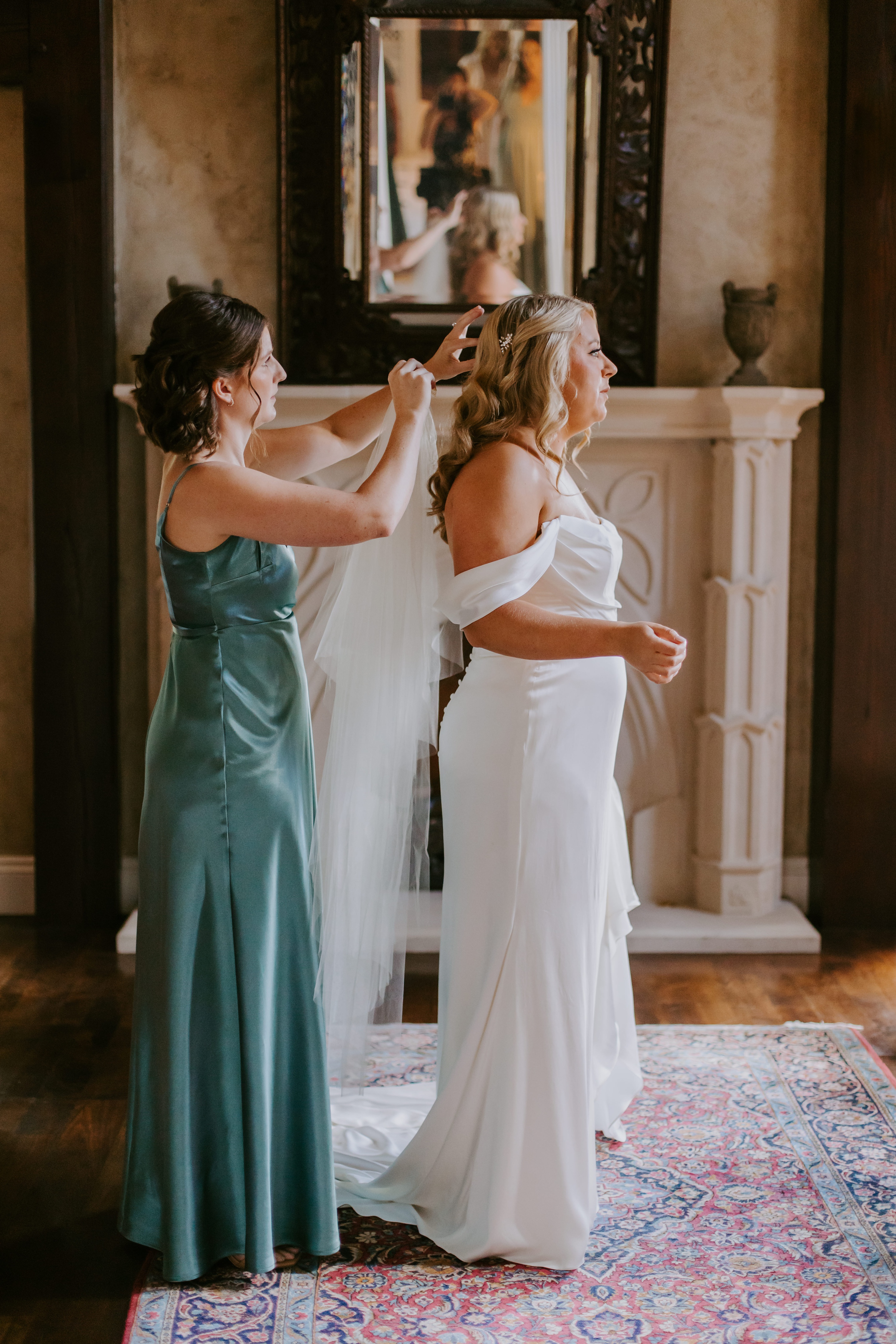 Luxury Cabin Wedding Asheville,Asheville Cabin Elopement,Luxury Mountain Cabin Elopement