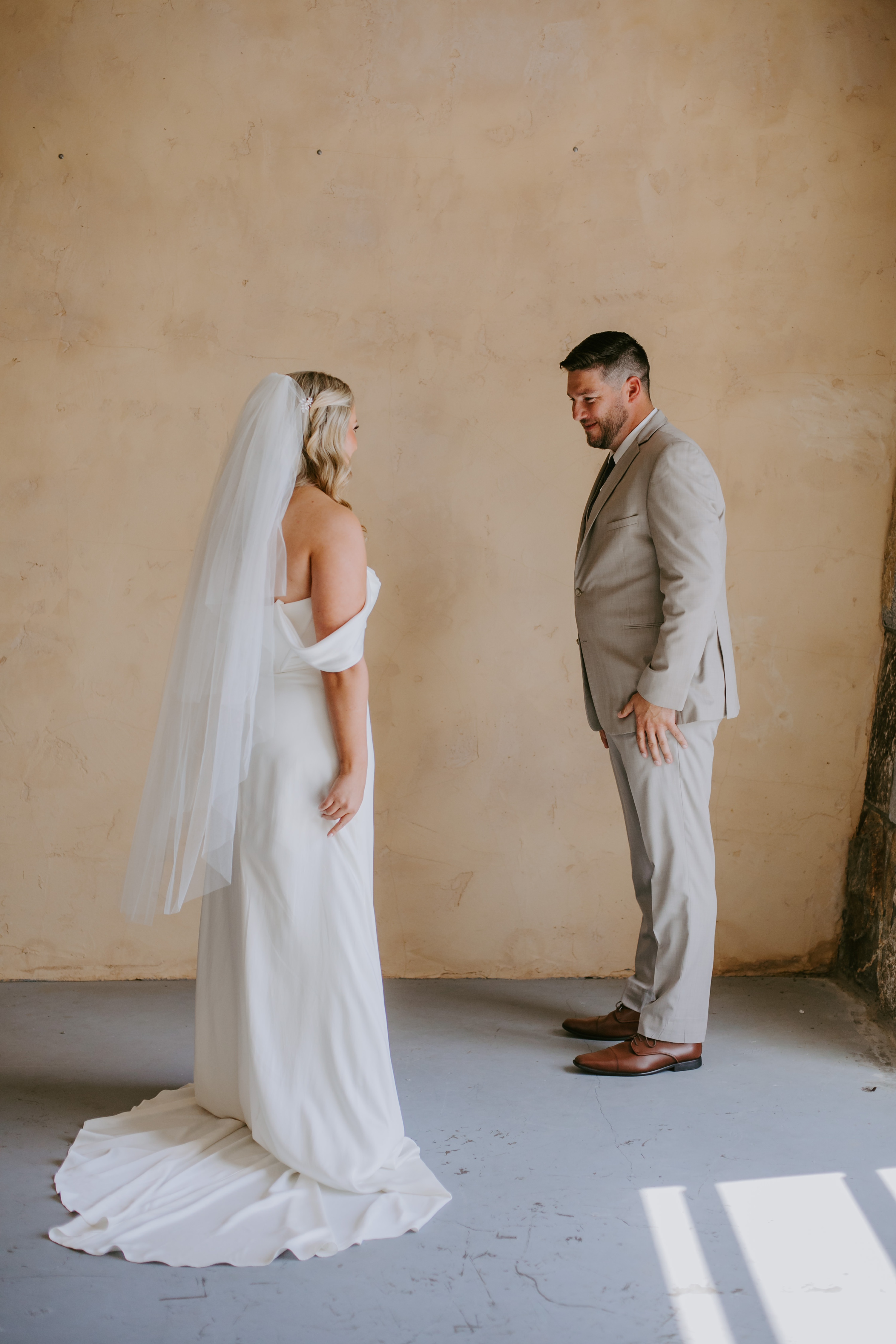 Luxury Cabin Wedding Asheville,Asheville Cabin Elopement,Luxury Mountain Cabin Elopement