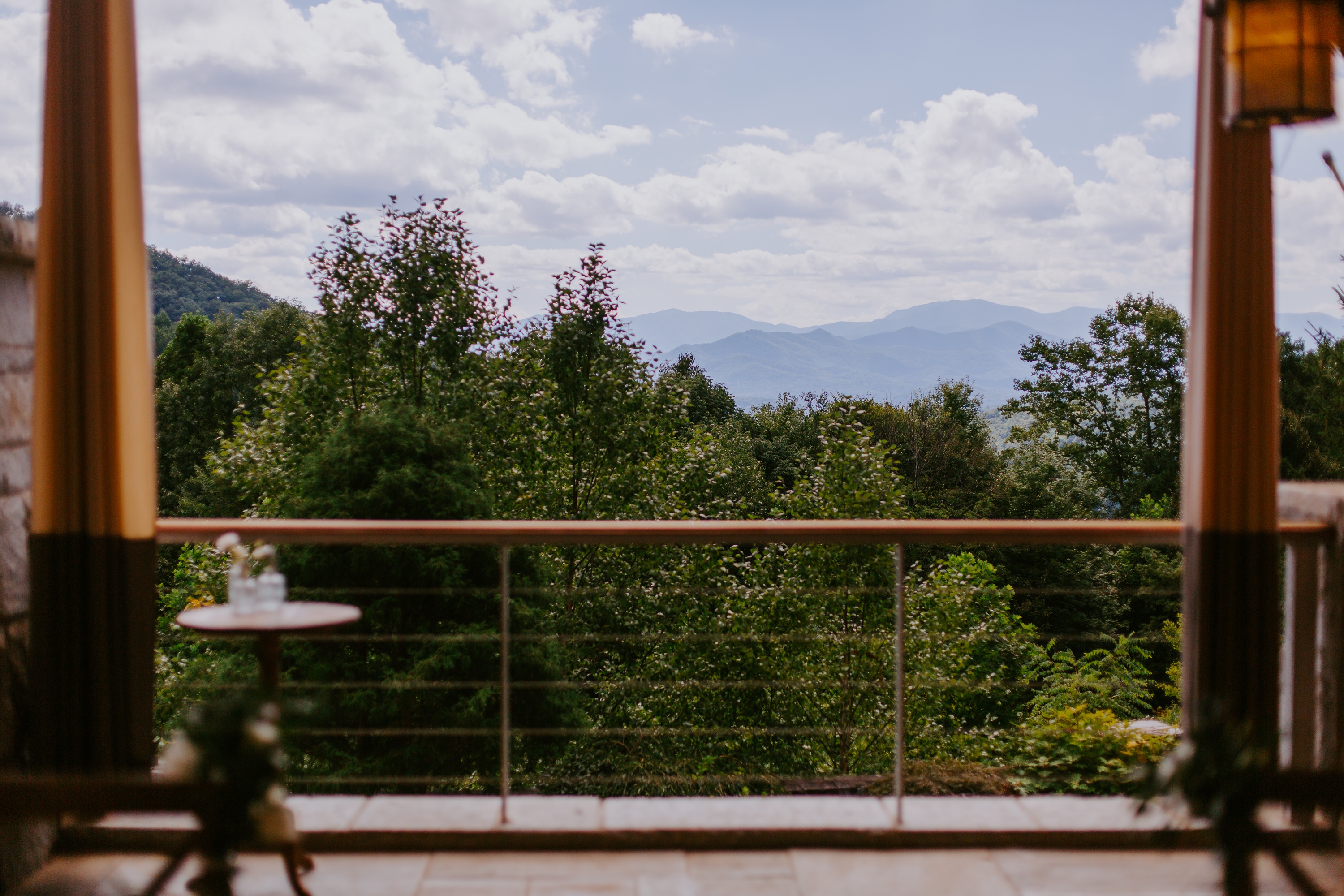 Luxury Cabin Wedding Asheville,Asheville Cabin Elopement,Luxury Mountain Cabin Elopement