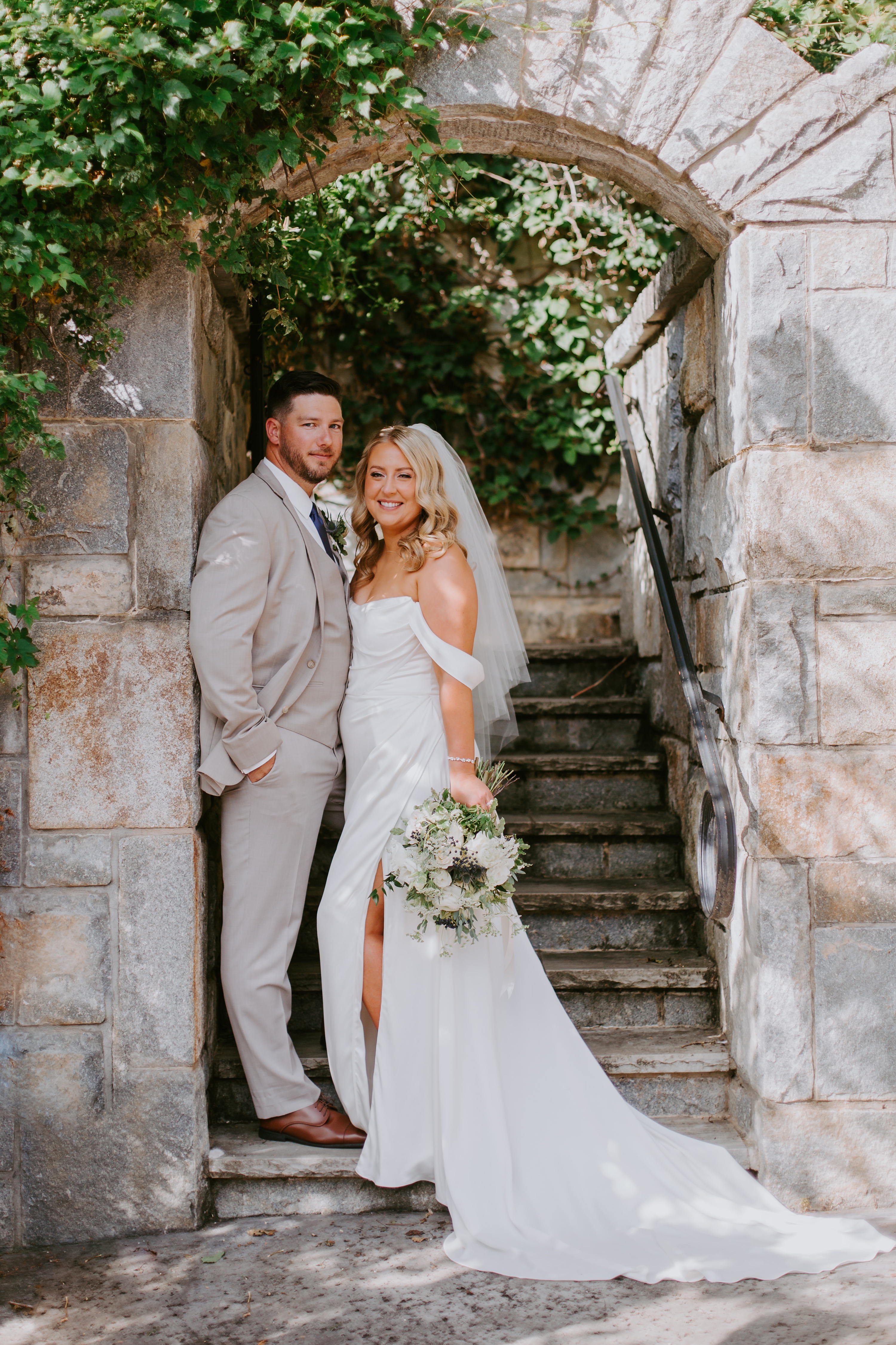 Luxury Cabin Wedding Asheville,Asheville Cabin Elopement,Luxury Mountain Cabin Elopement