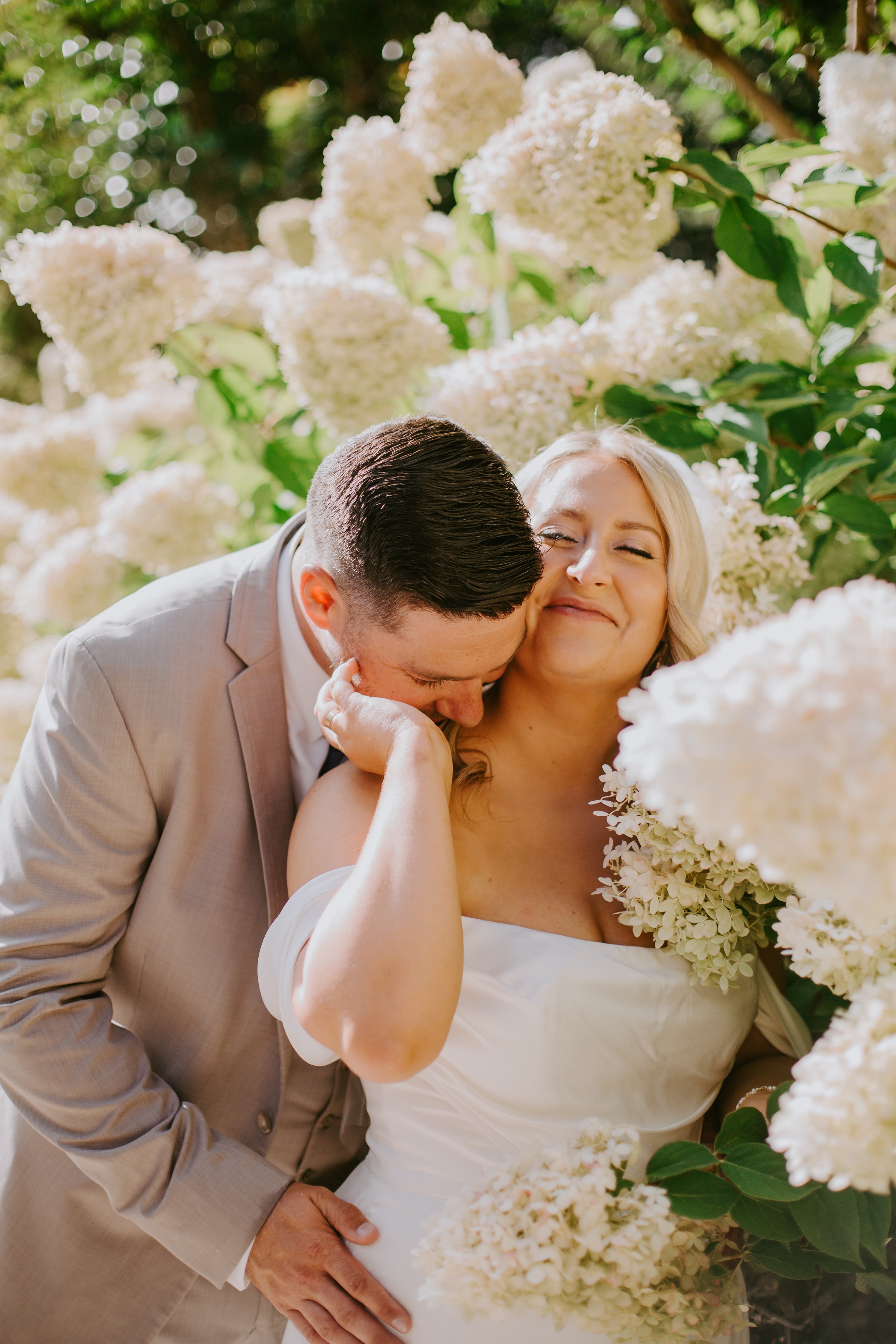 Luxury Cabin Wedding Asheville,Asheville Cabin Elopement,Luxury Mountain Cabin Elopement