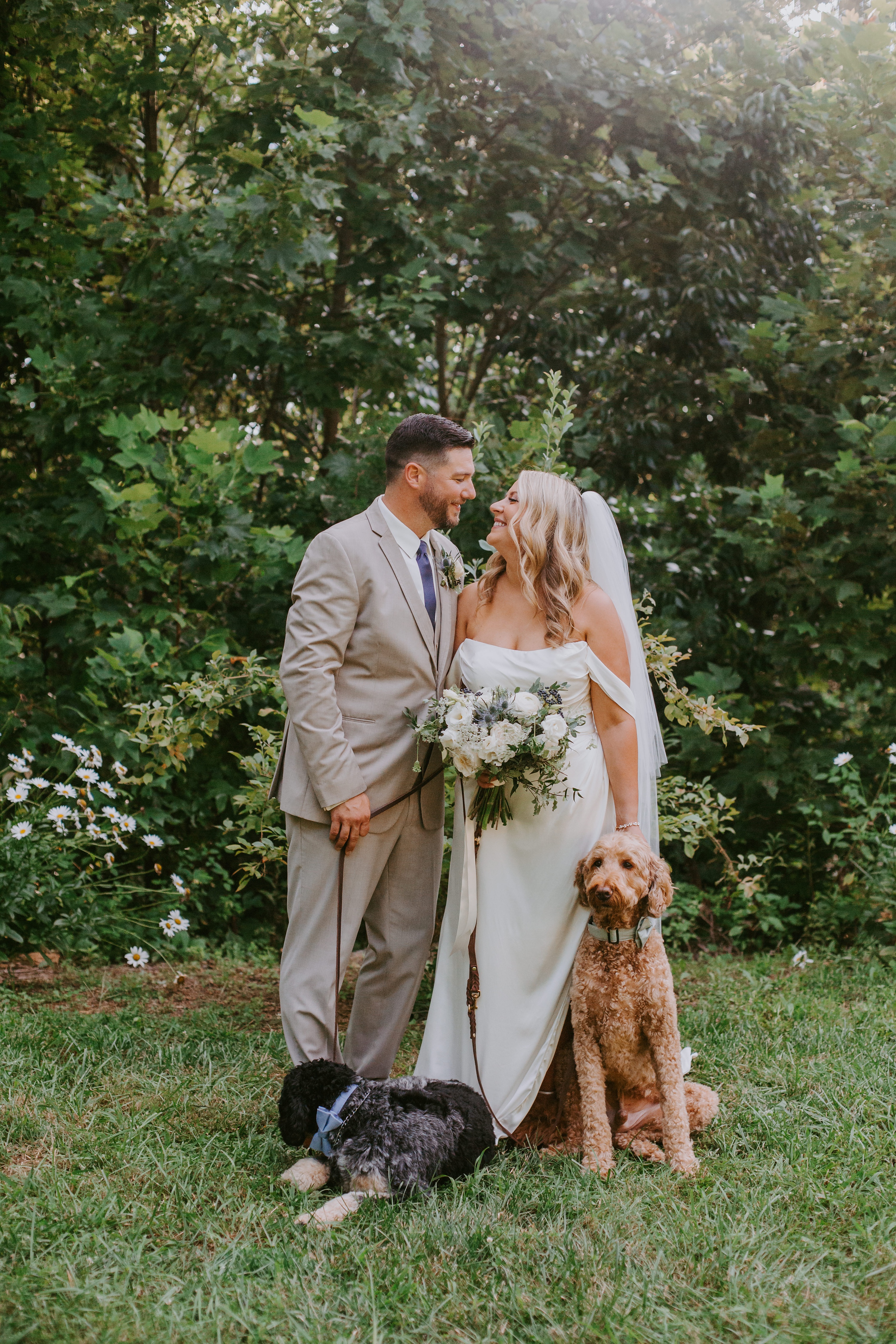 Luxury Cabin Wedding Asheville,Asheville Cabin Elopement,Luxury Mountain Cabin Elopement