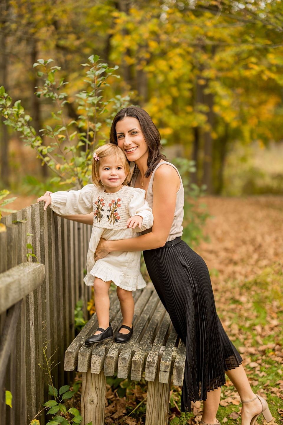Example Shoot Title Tag family photos with dog, foliage family session