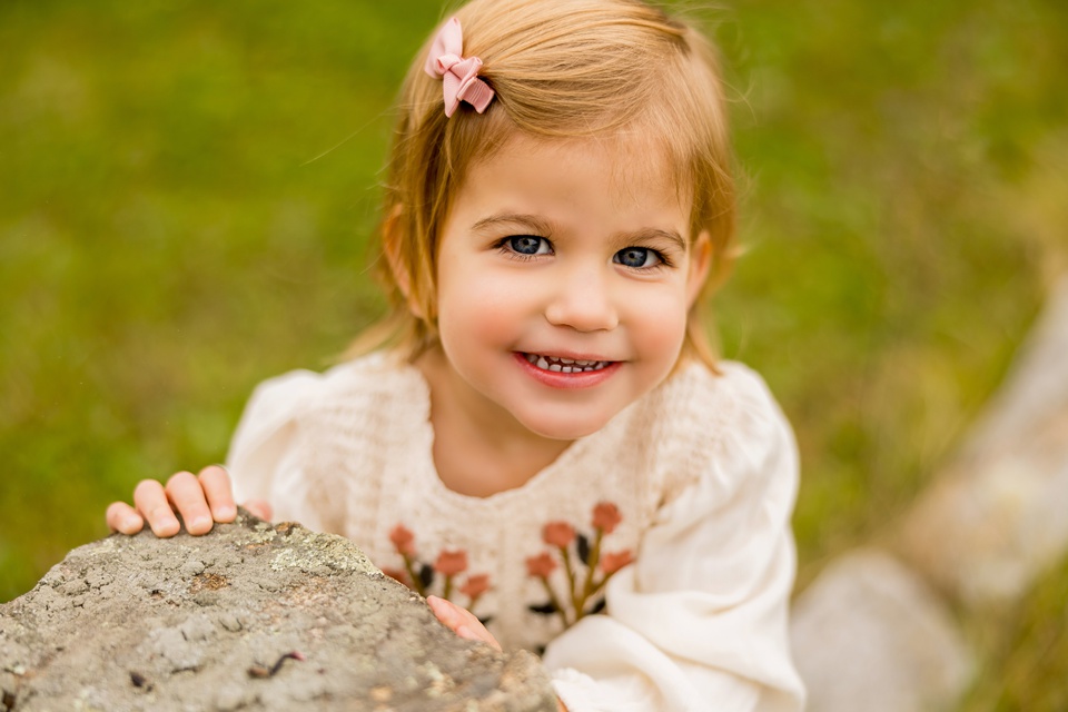 Example Shoot Title Tag foliage family session, fall photo shoot
