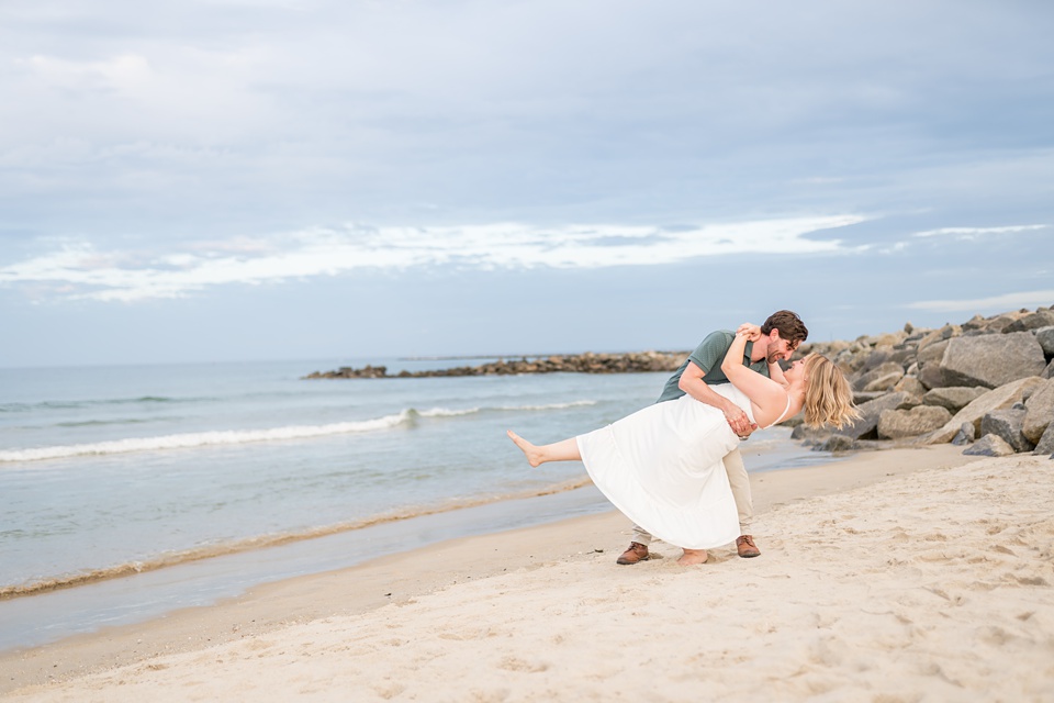 SUMMER BEACH ENGAGEMENT PHOTOS | SALISBURY STATE RESERVATION - Allie.Photo SUMMER BEACH ENGAGEMENT PHOTOS | SALISBURY STATE RESERVATION - Allie.Photo