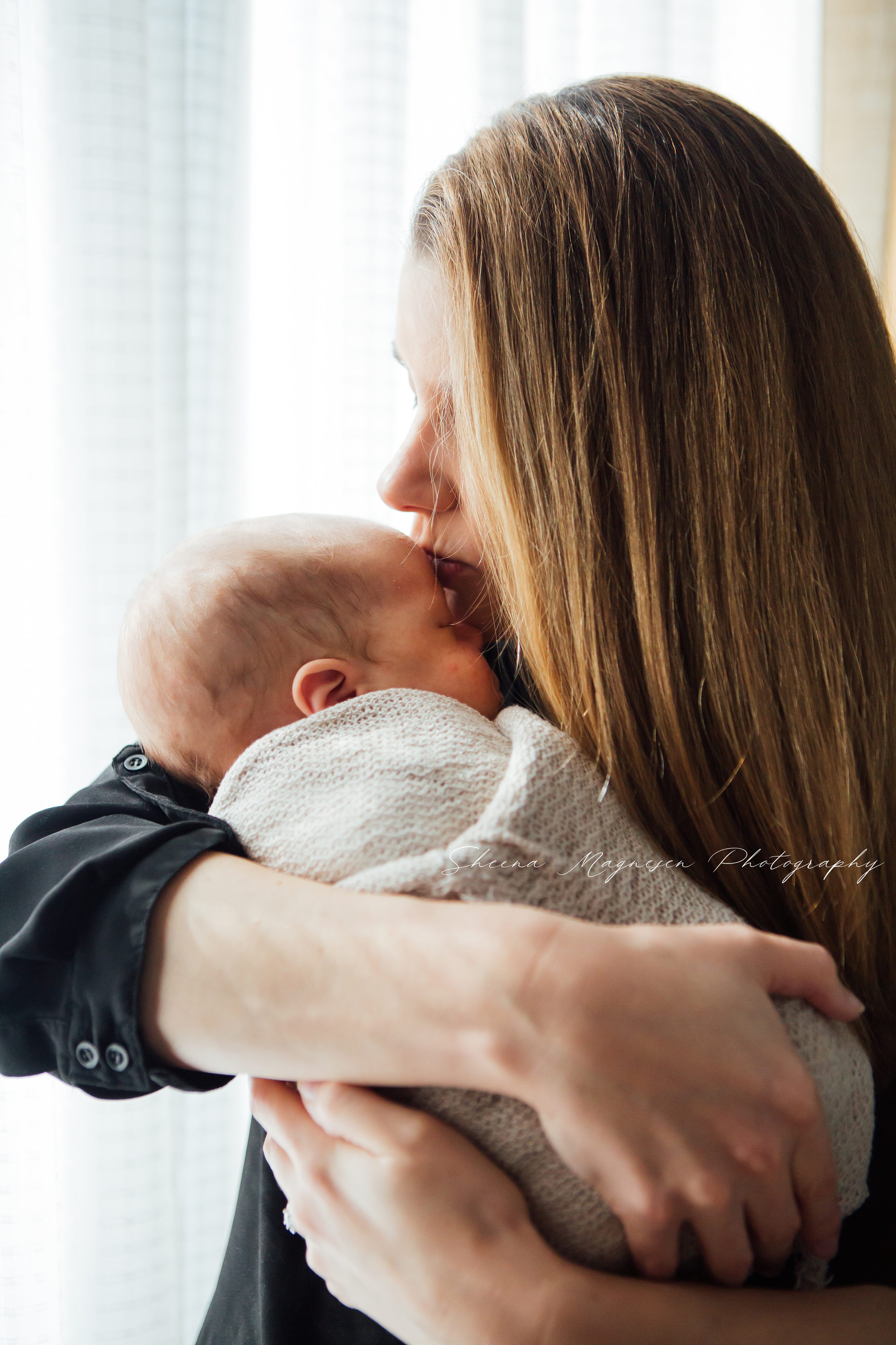 Sheena Magnesen Photography,Newborn,Lifestyle,In-Home,Session,Naperville