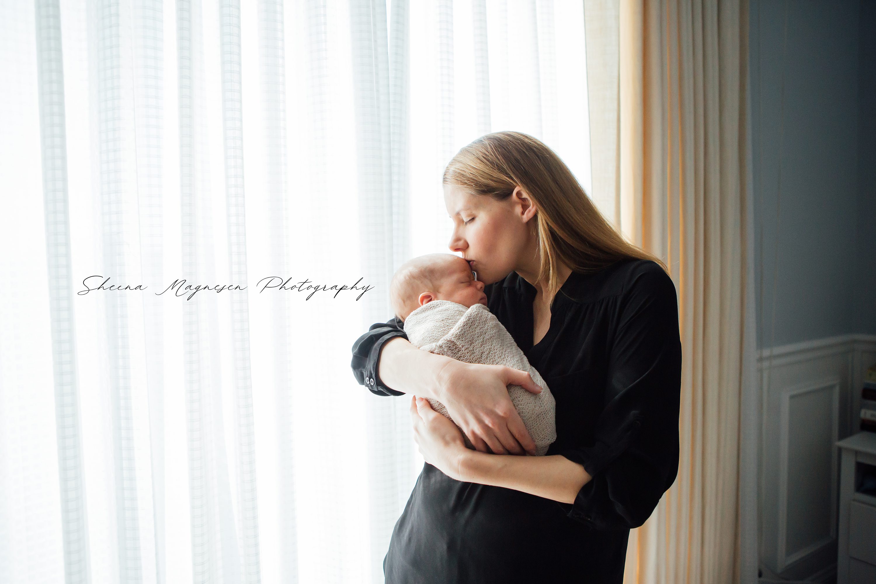 Sheena Magnesen Photography,Newborn,Lifestyle,In-Home,Session,Naperville